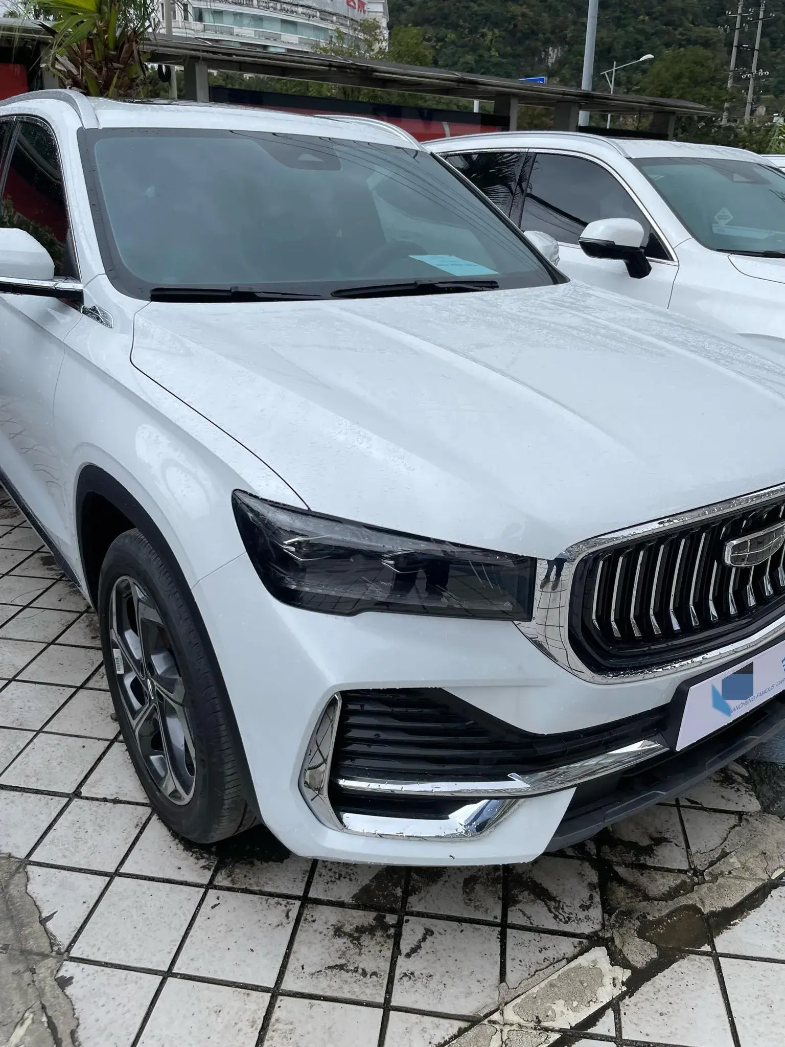 2021 GEELY MONJARO thumbnail 3