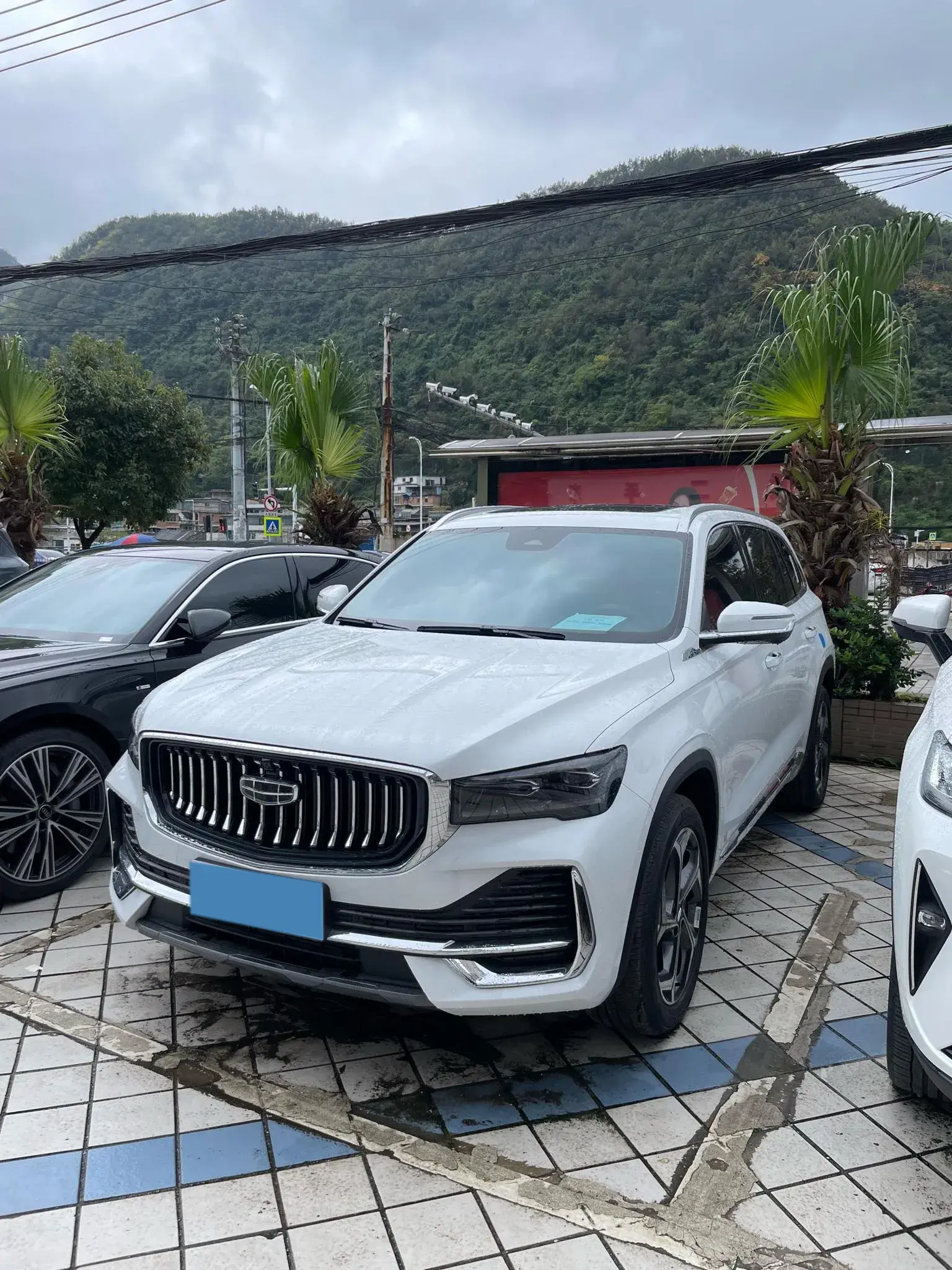 2021 GEELY MONJARO view 1