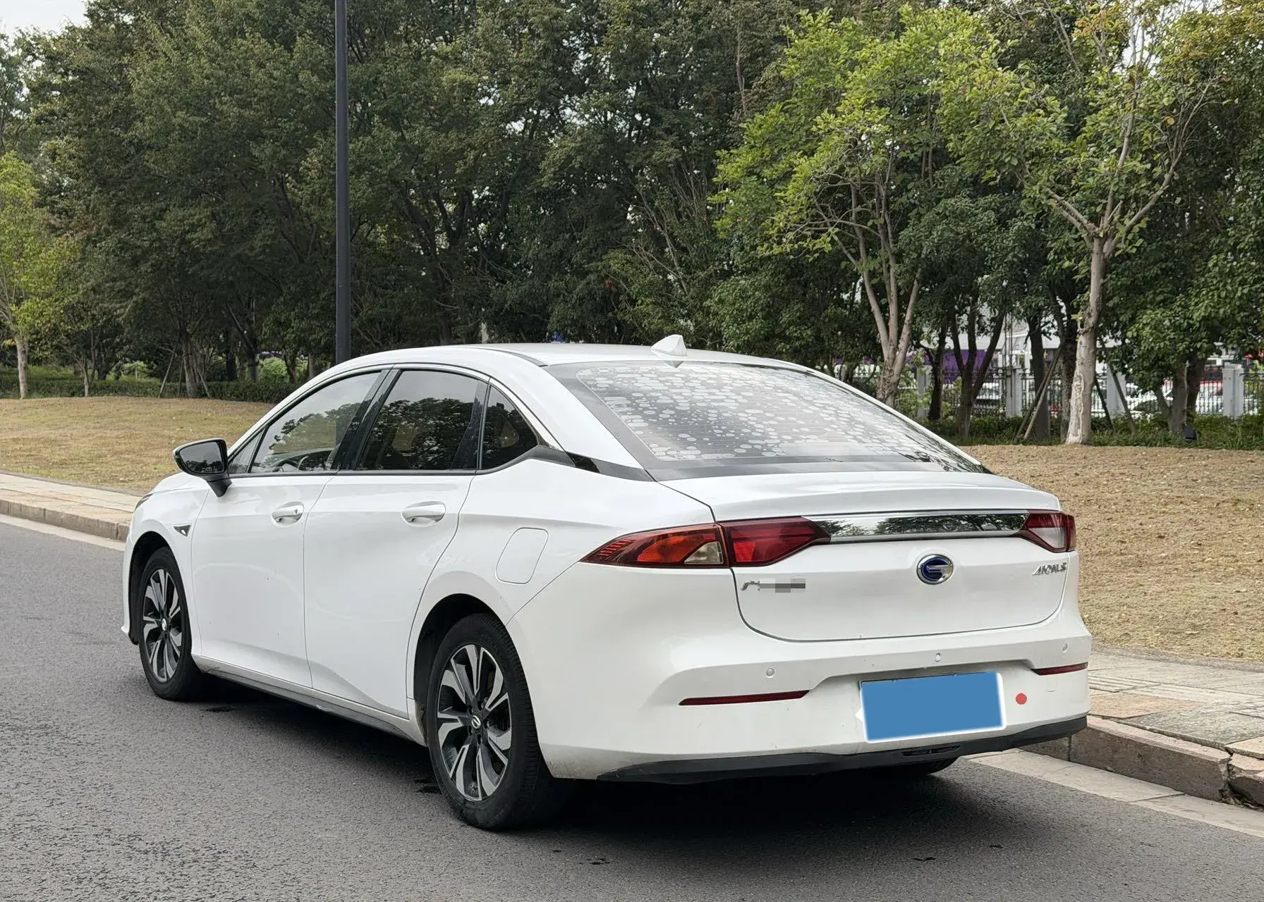 2019 AION S thumbnail 3