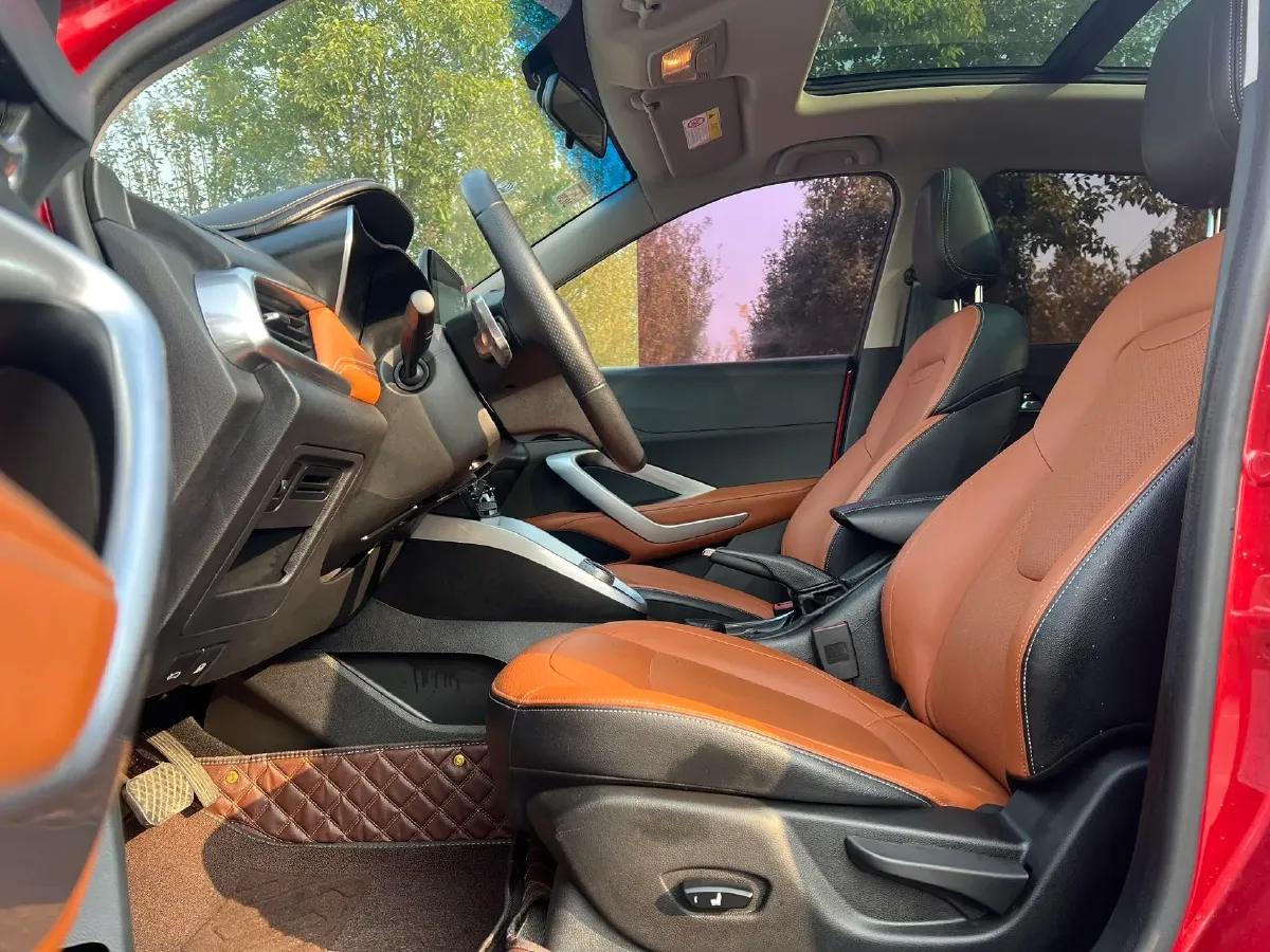 2018 Bestune B30 1.6L 109HP L4 5MT,autocango,china used car exporter,china ev exporter,chinese used car exporter,chinese used ev exporter