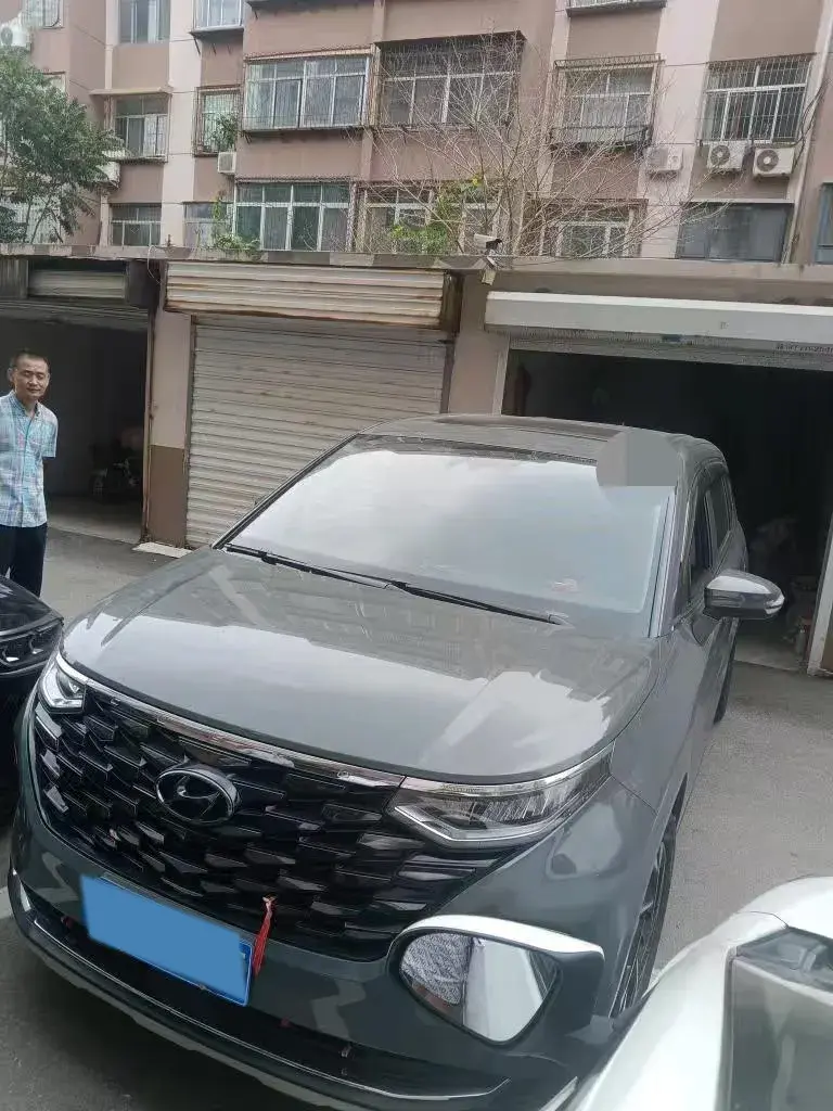 2021 HYUNDAI CUSTO view 1