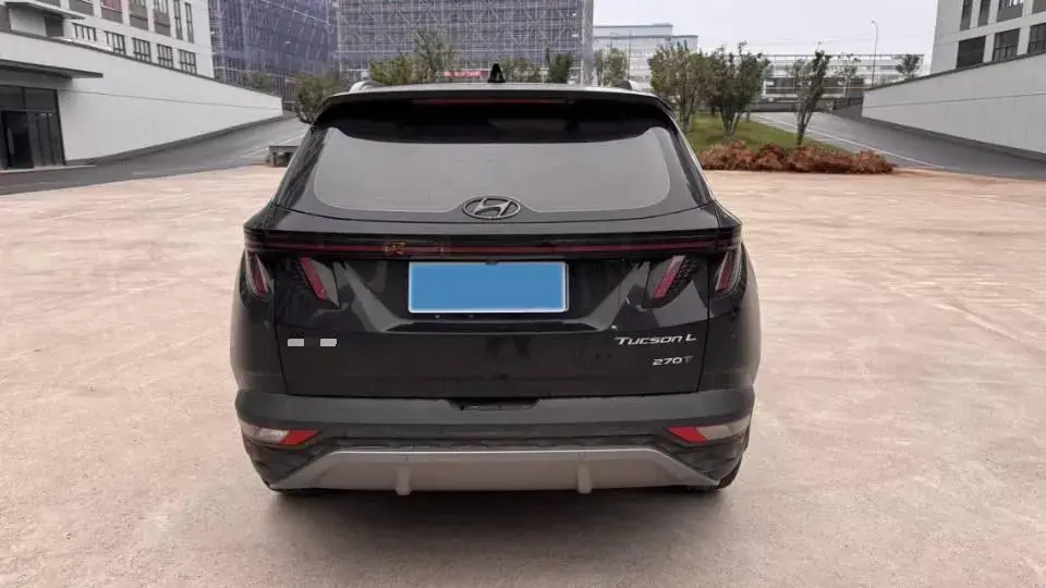 2023 HYUNDAI TUCSON thumbnail 4
