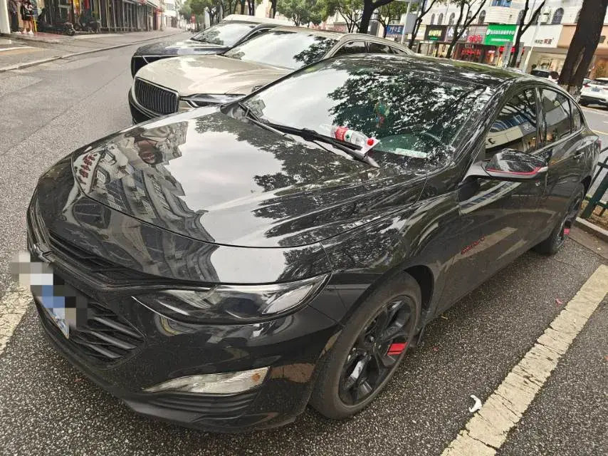 2021 CHEVROLET MALIBU view 1