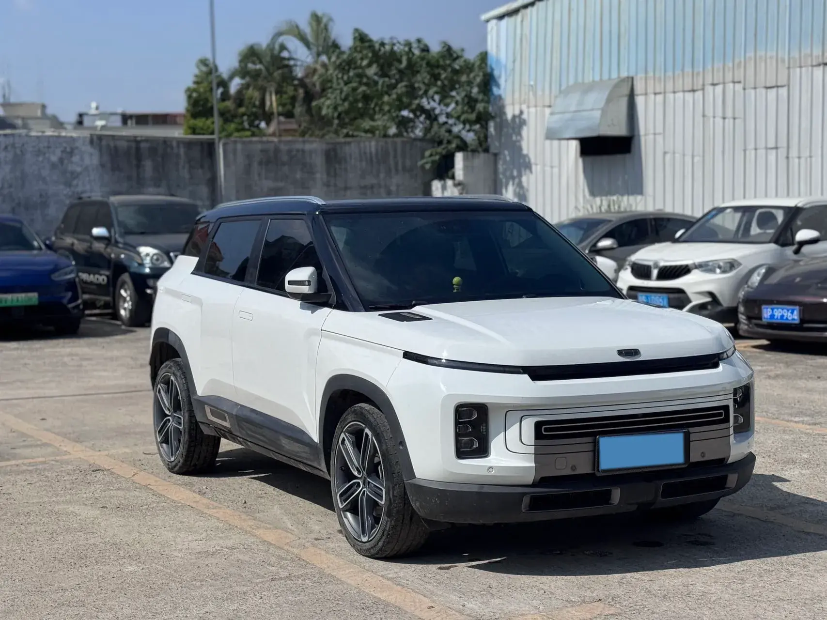 2020 GEELY ICON thumbnail 3