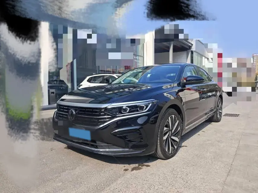 2025 VOLKSWAGEN PASSAT view 1