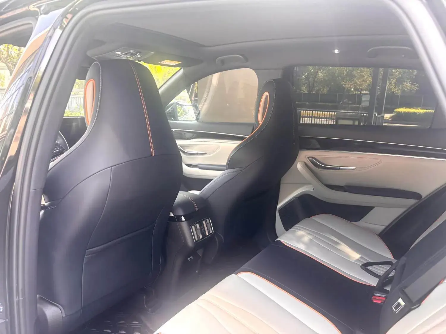 2023 BYD SONG thumbnail 4