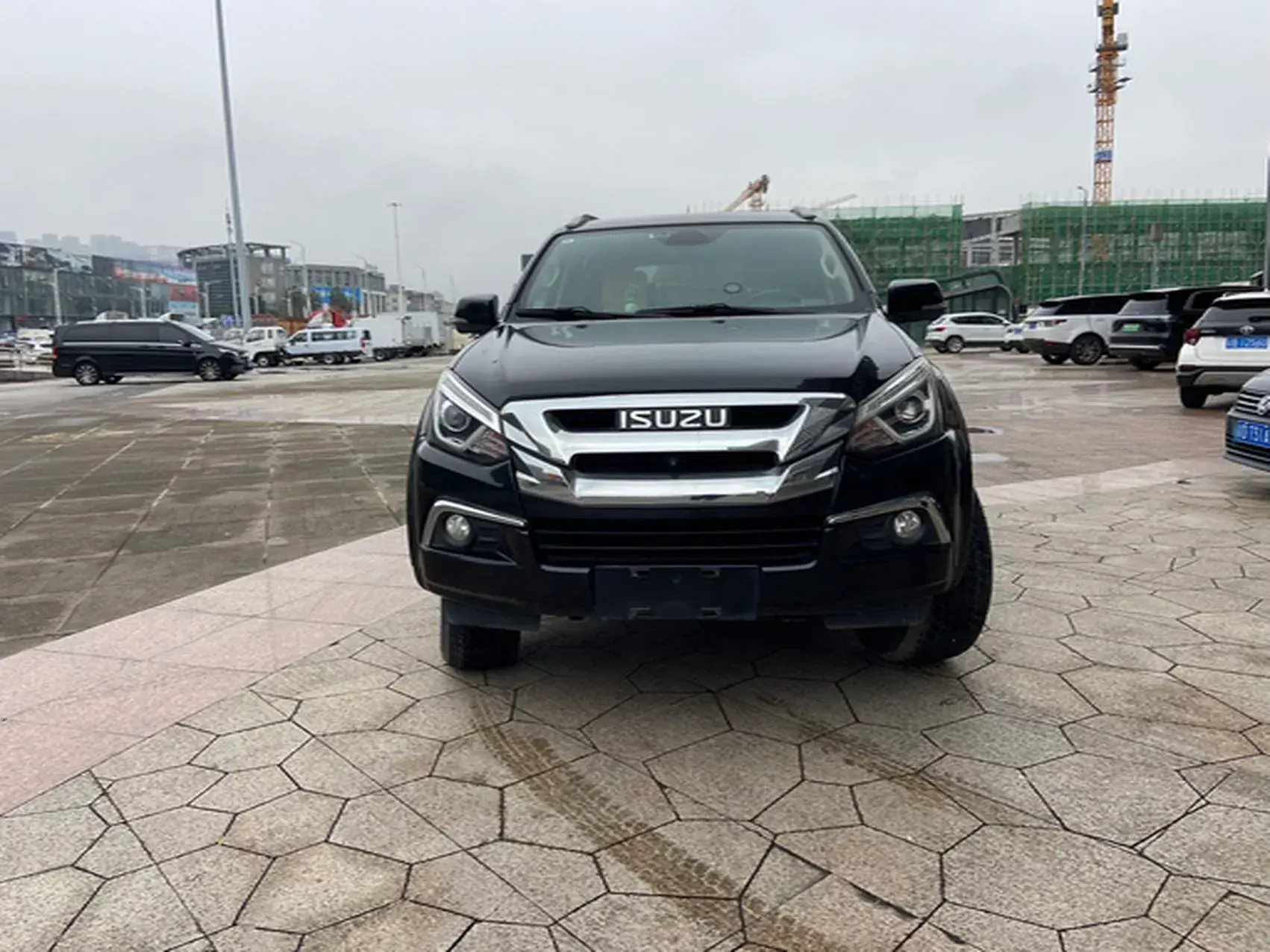 2020 ISUZU MU-X thumbnail 2