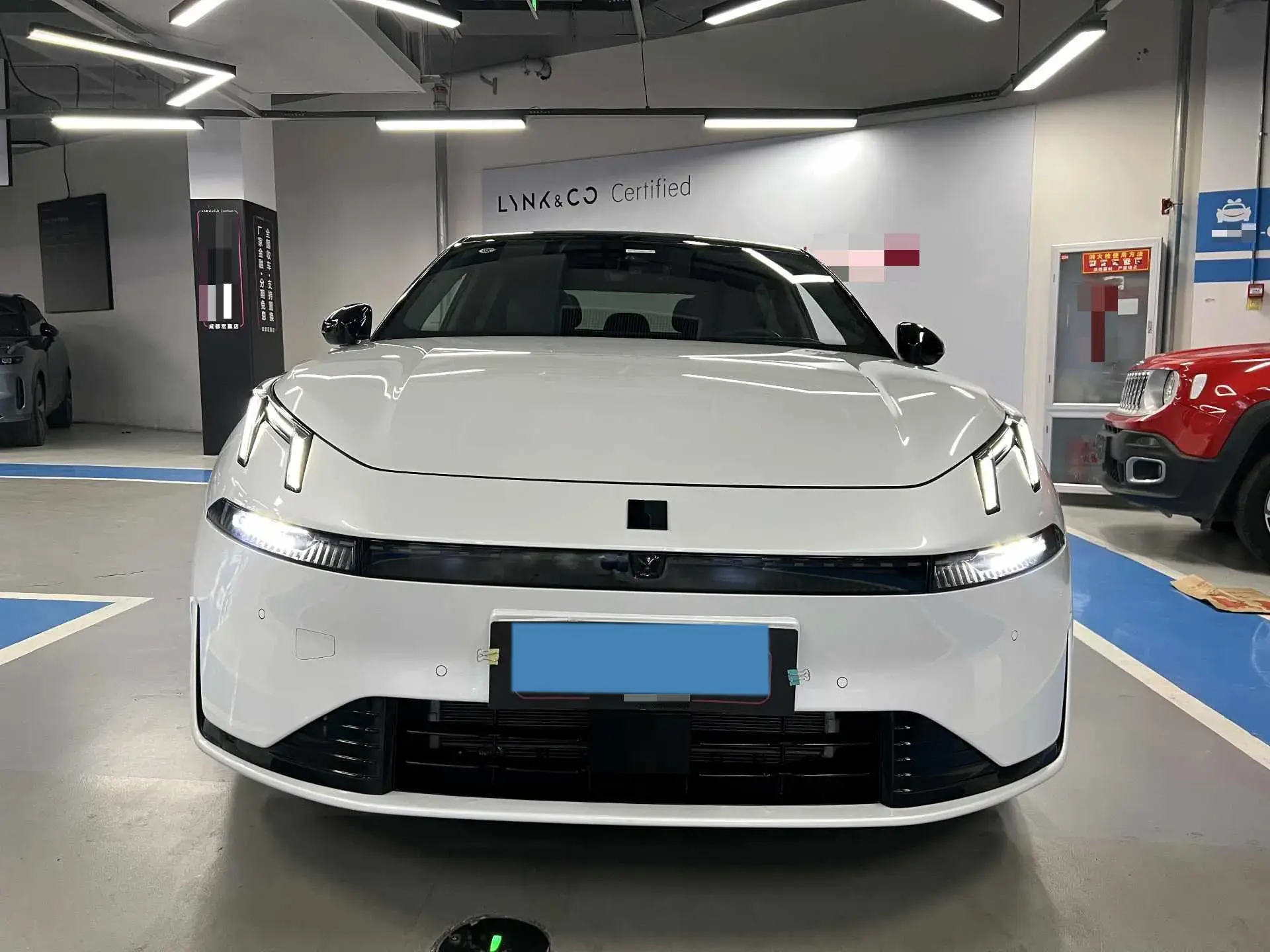 2024 LYNK&CO 07 thumbnail 2