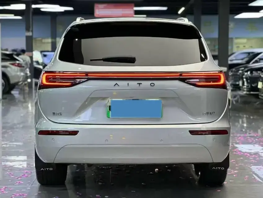 2024 AITO AITO thumbnail 3