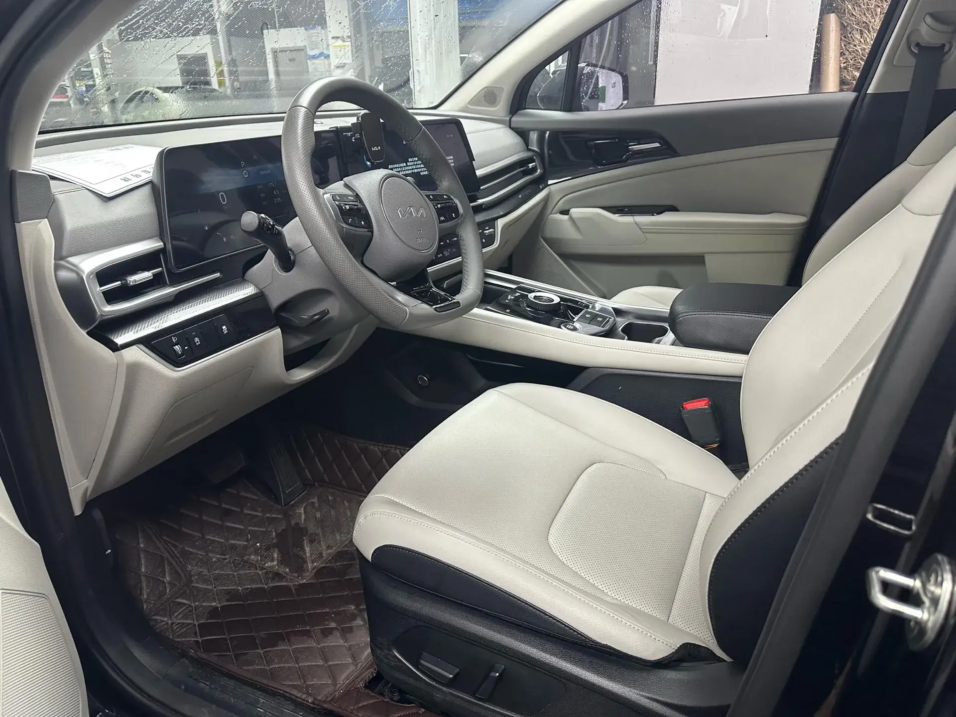 2023 KIA SPORTAGE thumbnail 3