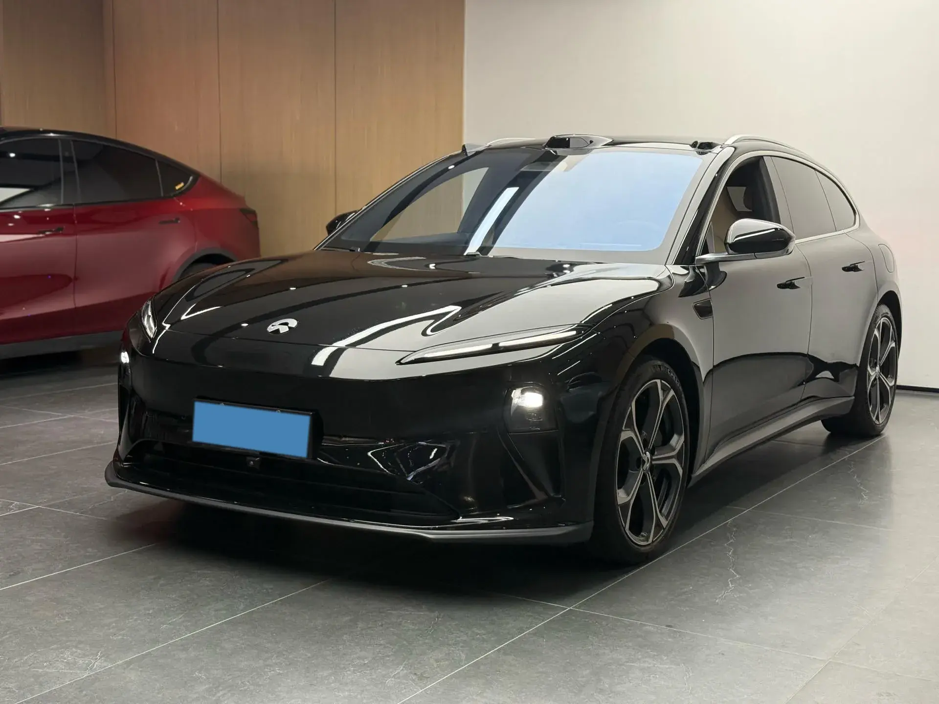 2024 NIO ET5T view 1