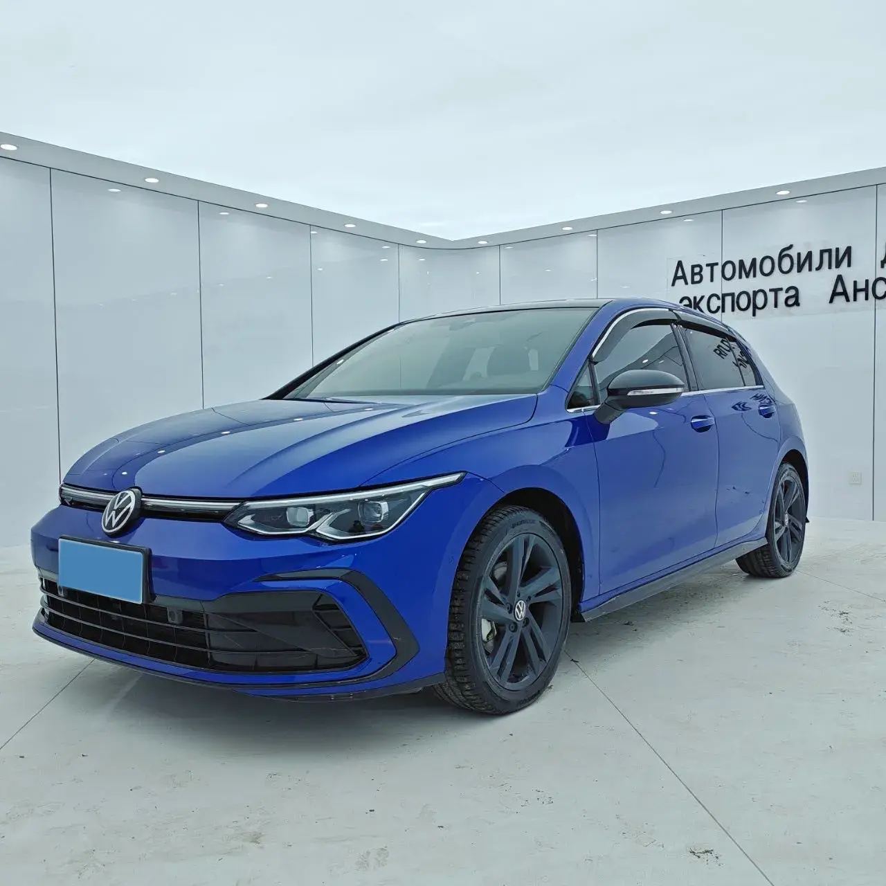 2021 VOLKSWAGEN GOLF view 1