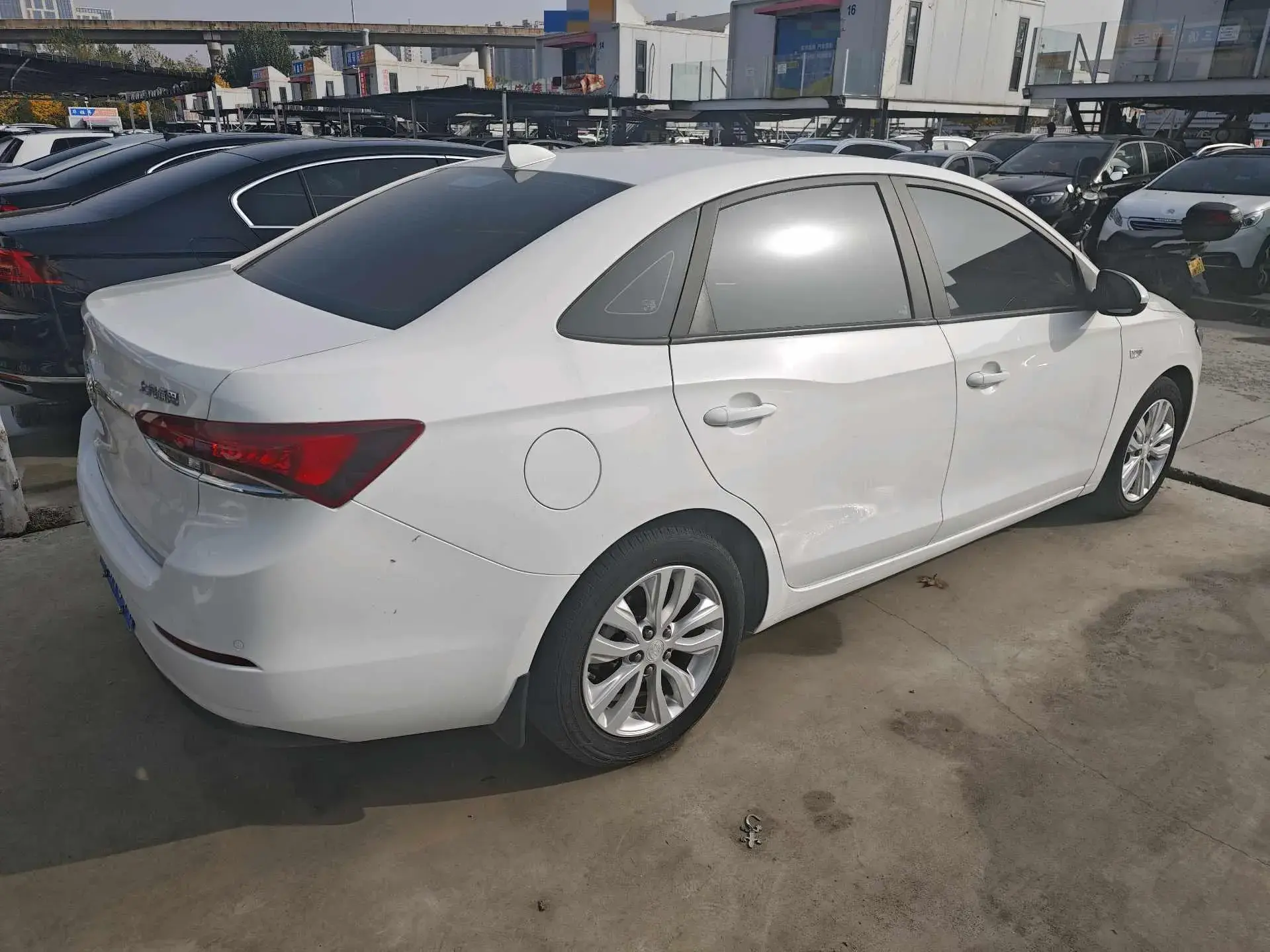 2021 BUICK EXCELLE thumbnail 4