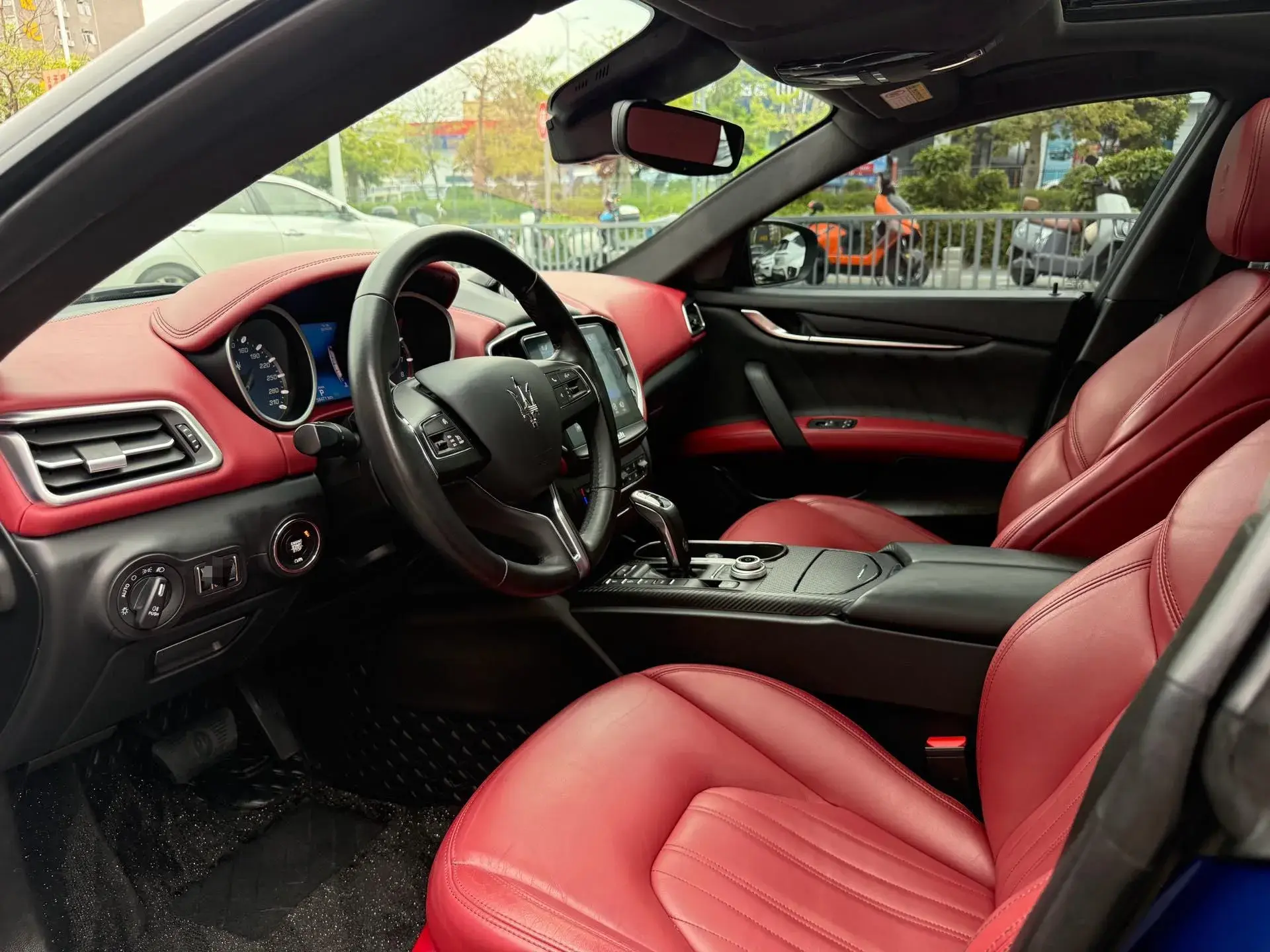 2020 MASERATI GHIBLI thumbnail 2