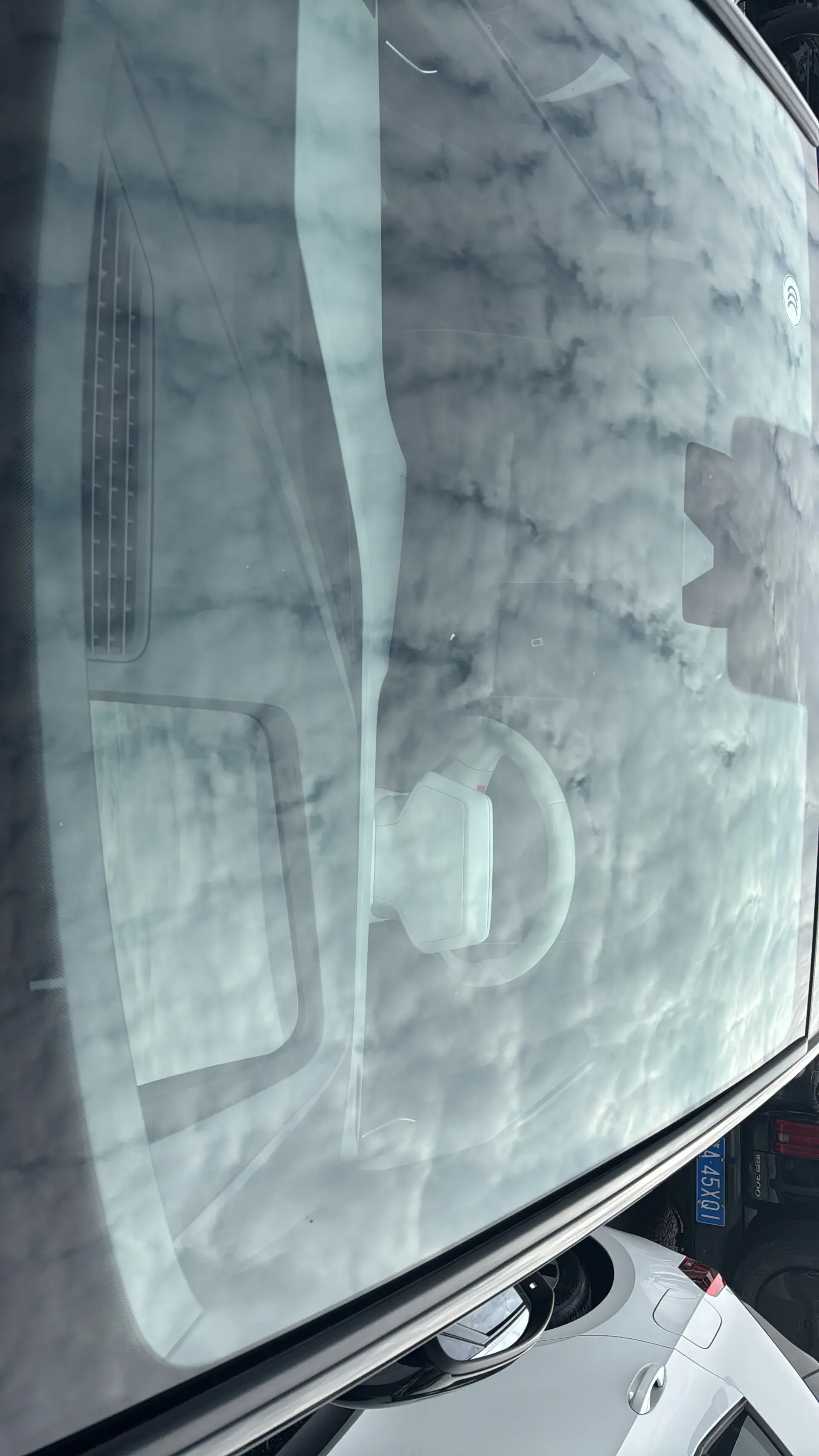 2025 VOLKSWAGEN ID.3 thumbnail 4