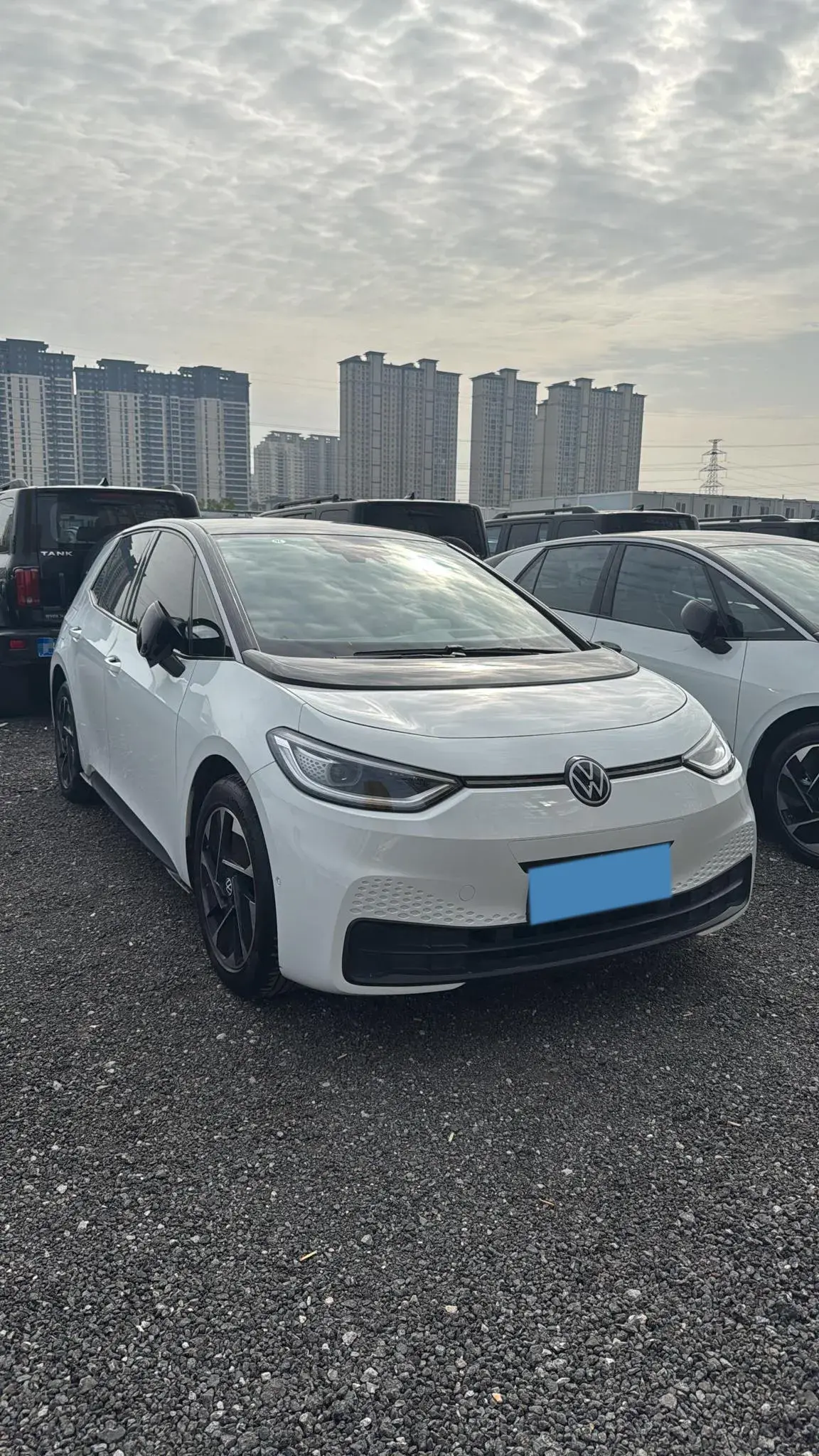 2025 VOLKSWAGEN ID.3 thumbnail 3