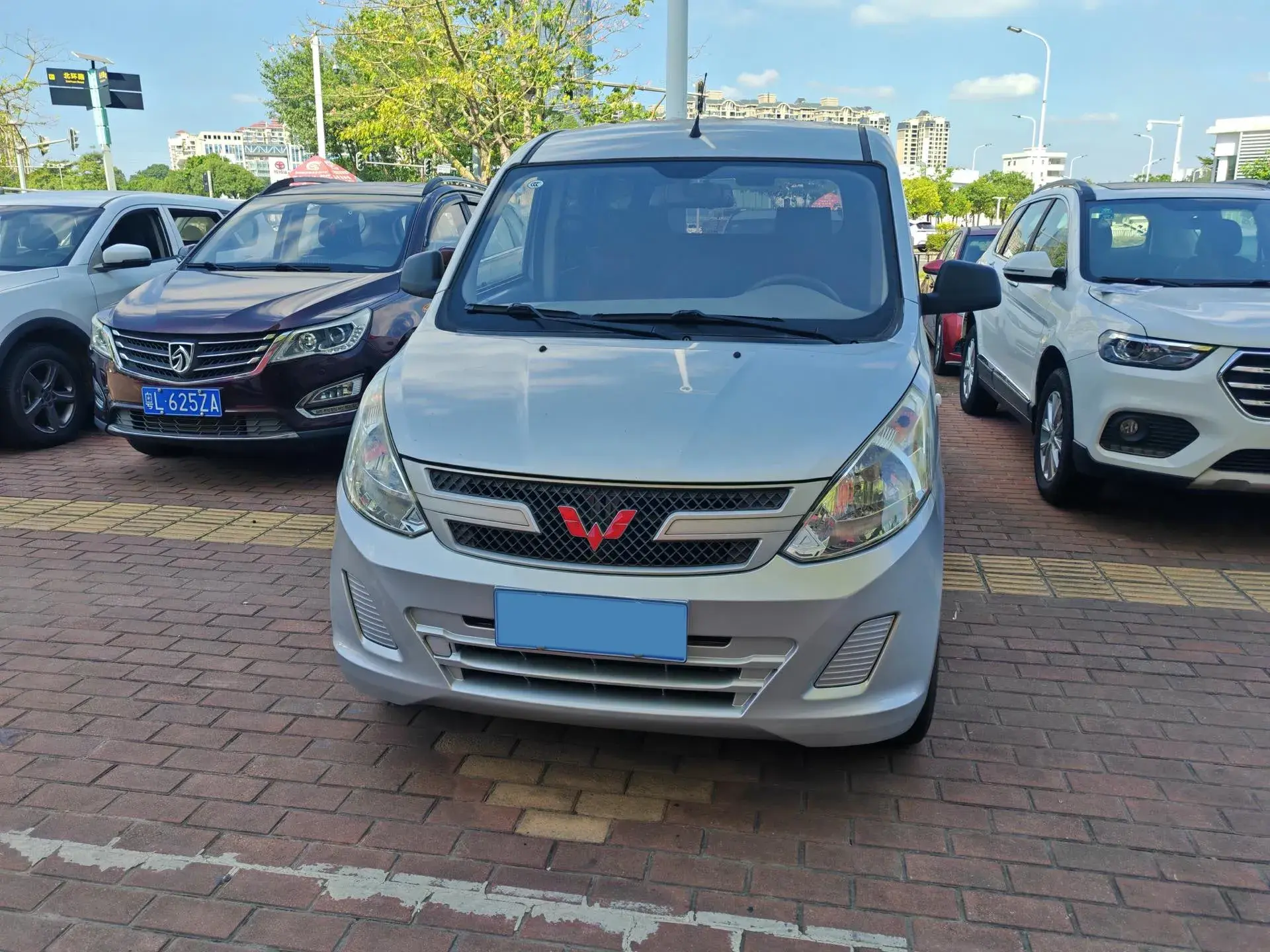 2018 WULING RONGGUANG thumbnail 2