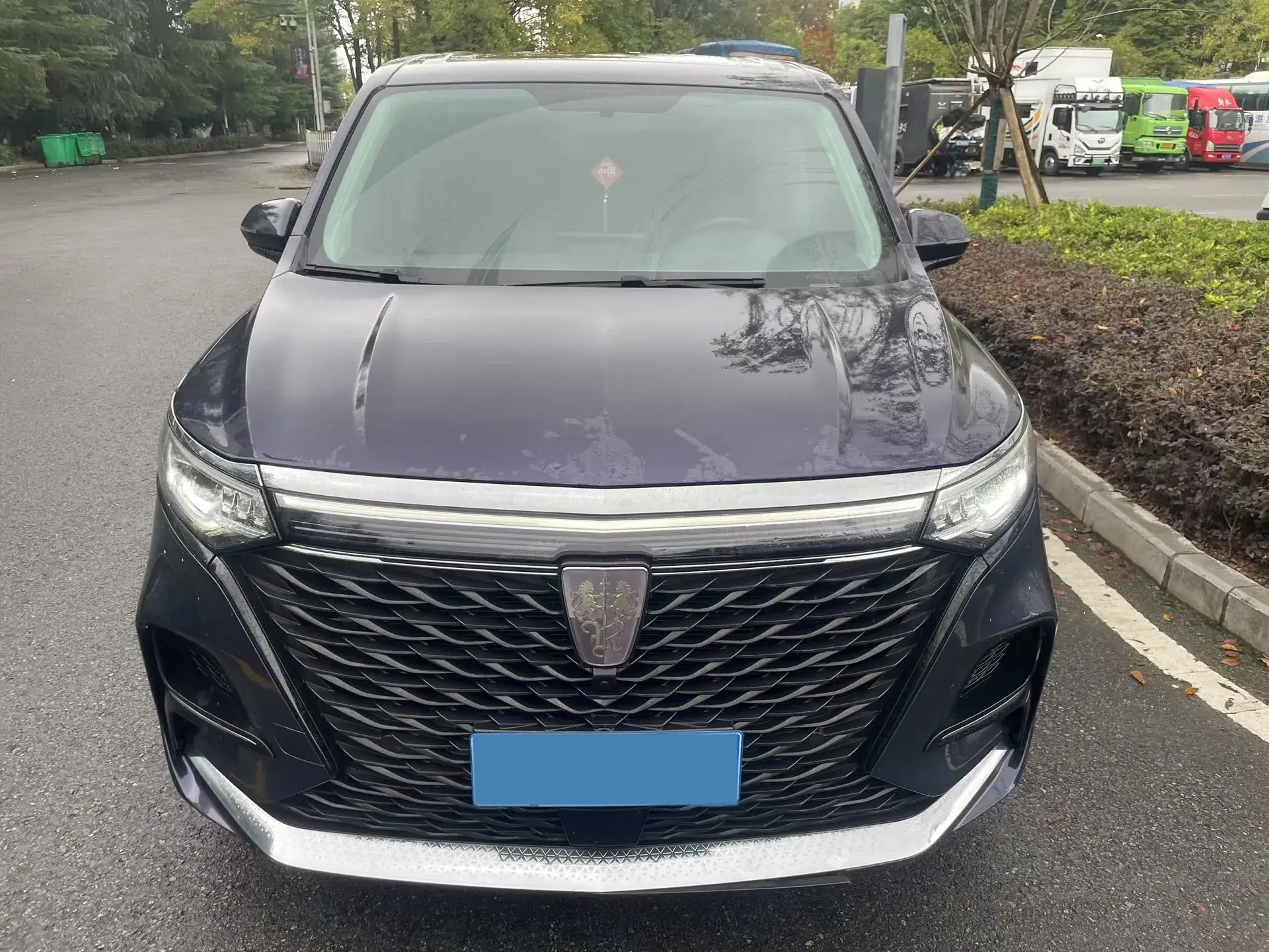 2022 ROEWE IMAX8 thumbnail 3