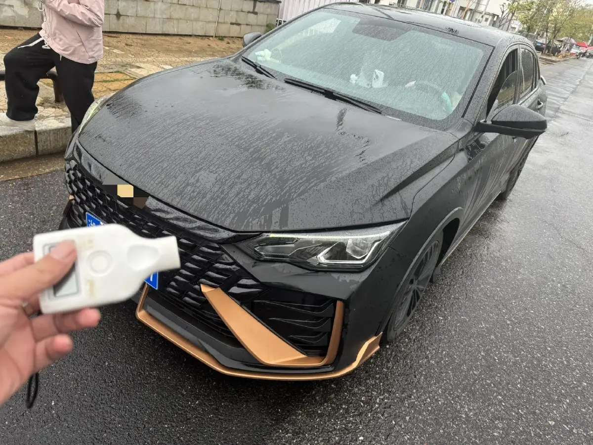 2021 DongFeng Aeolus YiXuan MAX 1.5T 163HP L4 E-CVT Hybrid