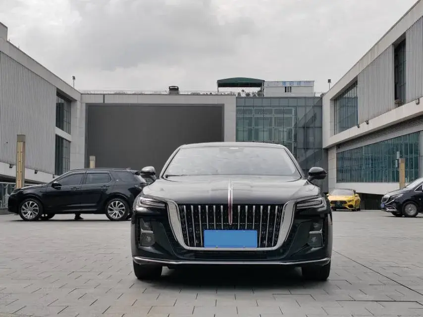 2025 HONGQI H5 thumbnail 2