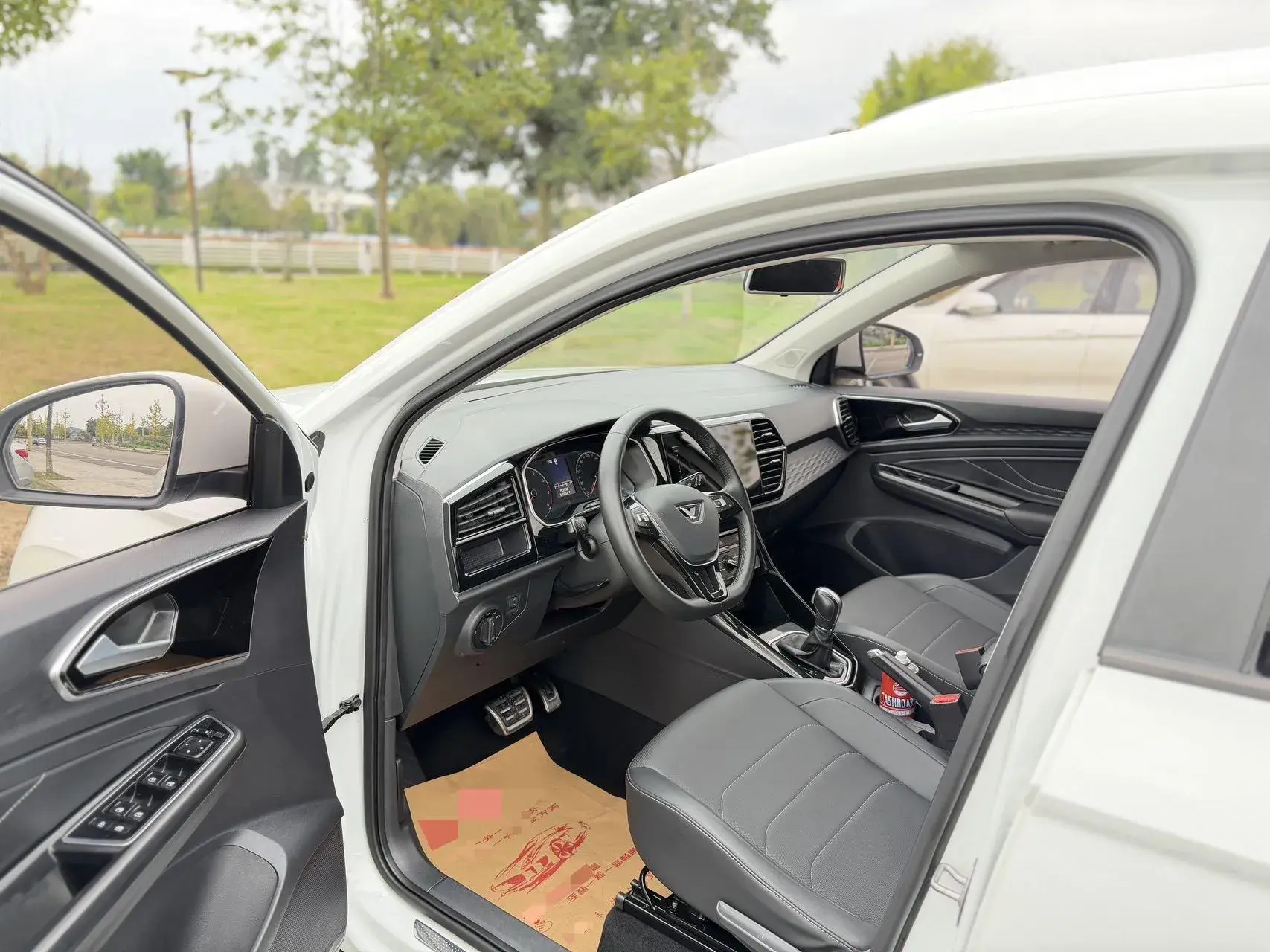 2021 JETTA VS5 thumbnail 2