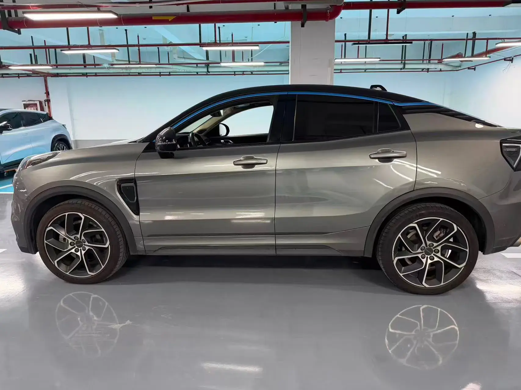 2020 LYNK&CO 05 thumbnail 2