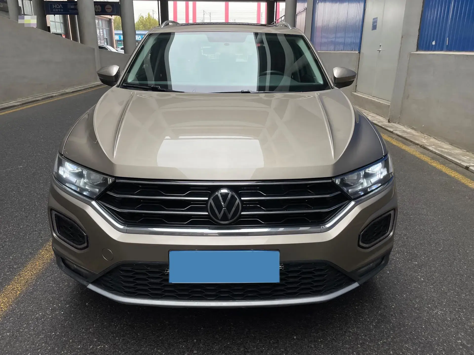 2021 VOLKSWAGEN T-ROC thumbnail 2