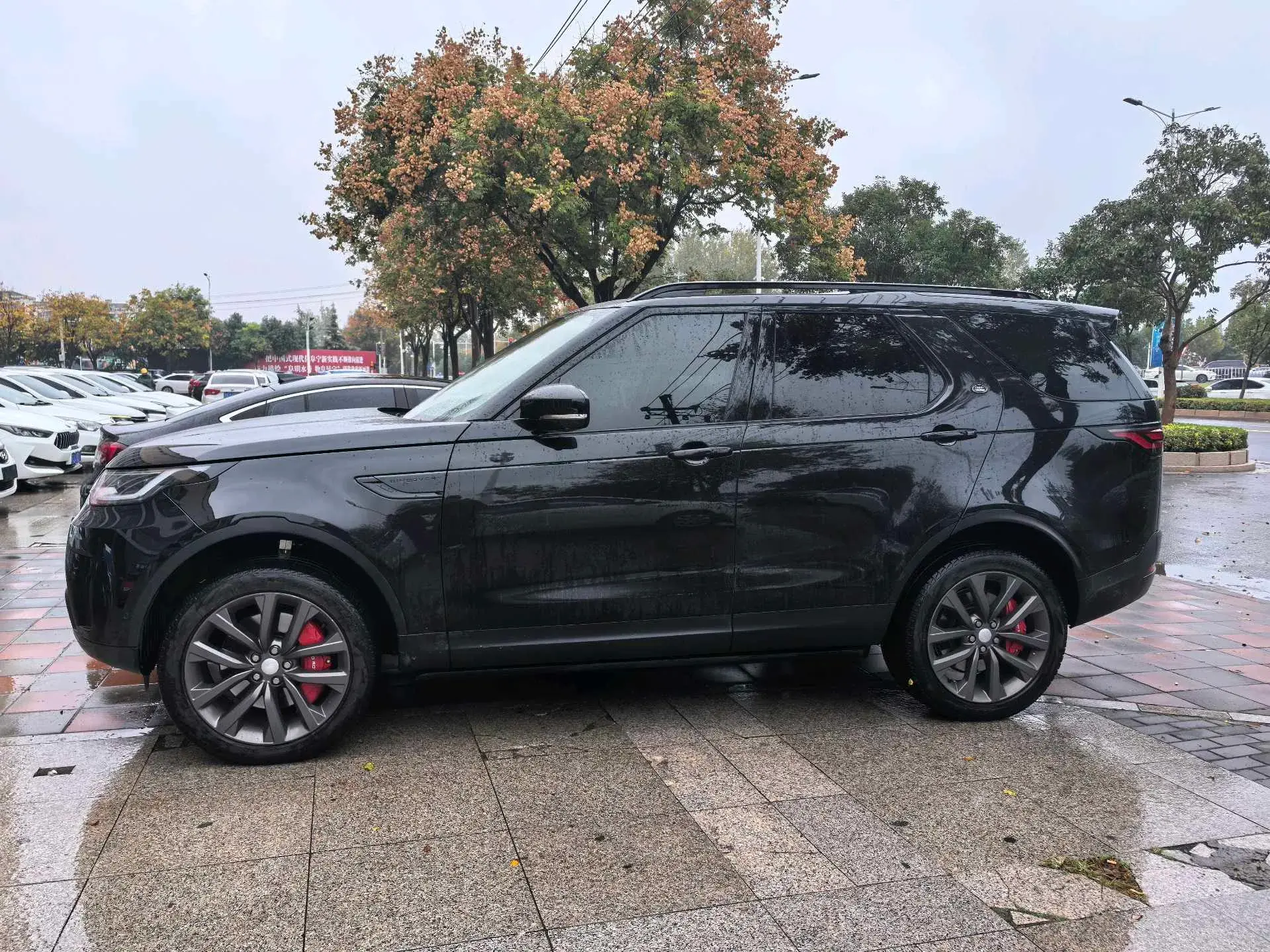 2024 LAND ROVER thumbnail 4