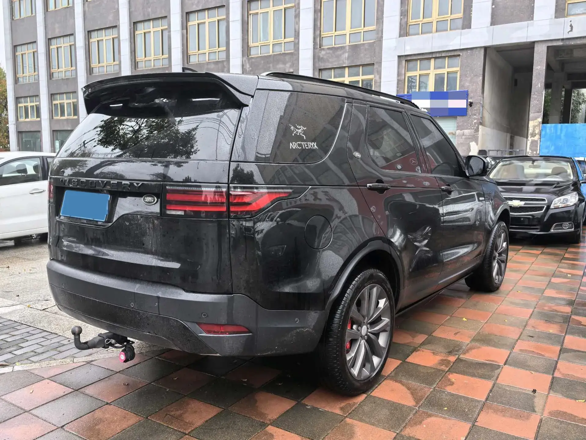 2024 LAND ROVER thumbnail 3