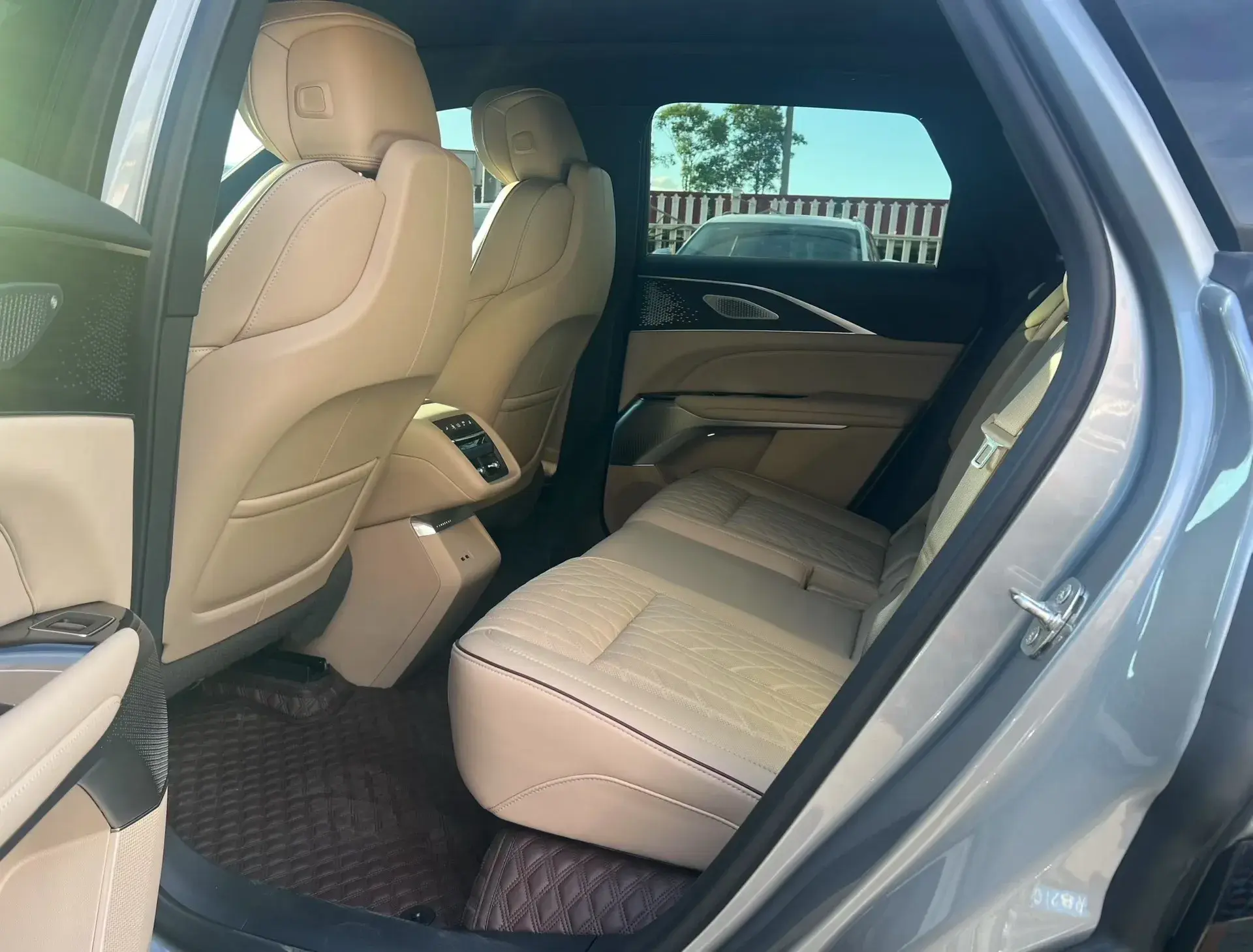 2022 CADILLAC IQ thumbnail 4