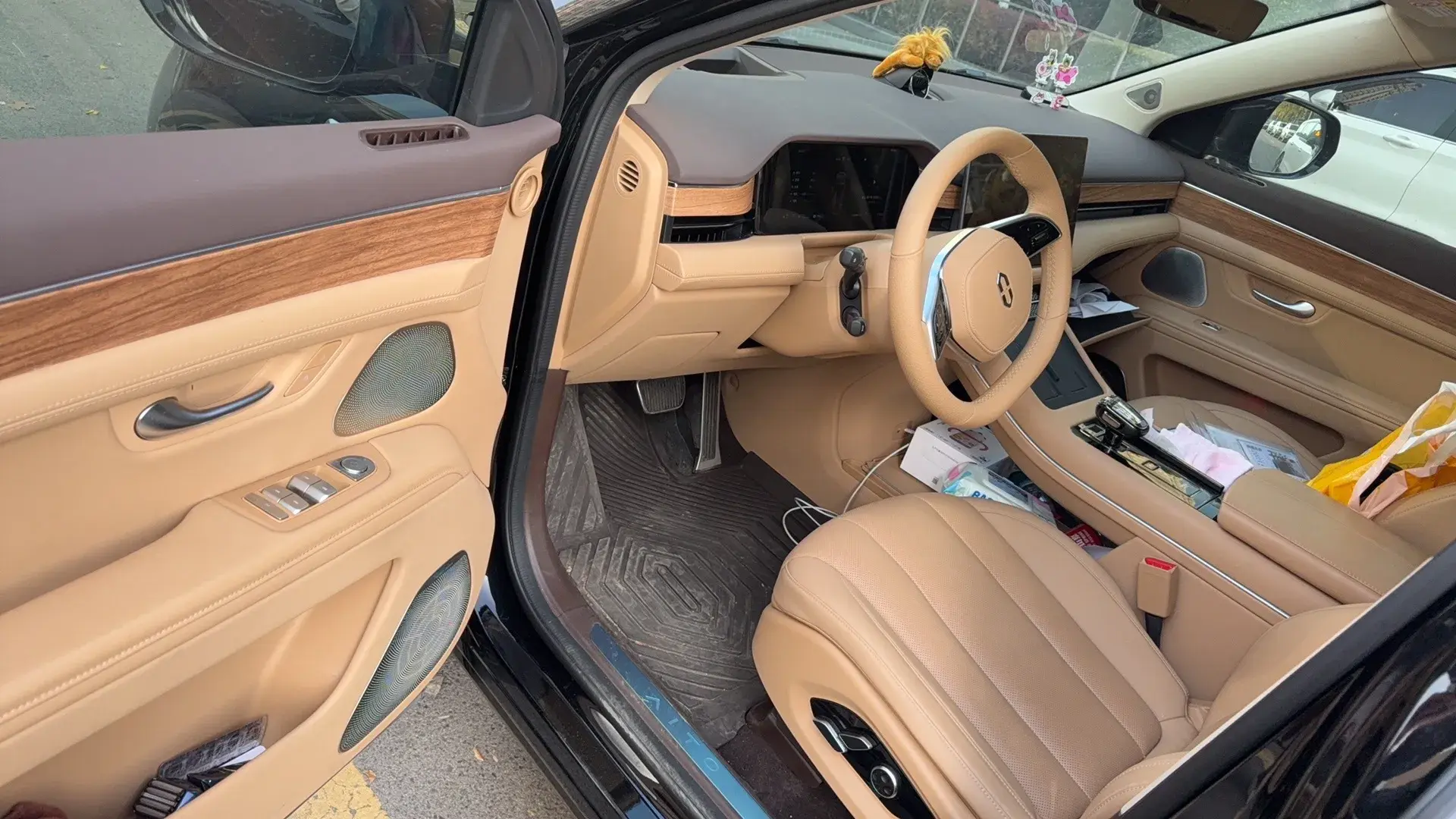 2024 AITO AITO thumbnail 4