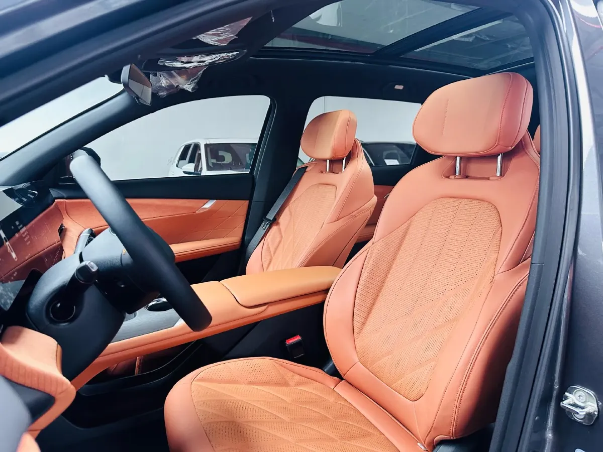 2025 ChangAn CS75 Plus 1.5T 192HP L4 8AT,autocango,china used car exporter,china ev exporter,chinese used car exporter,chinese used ev exporter