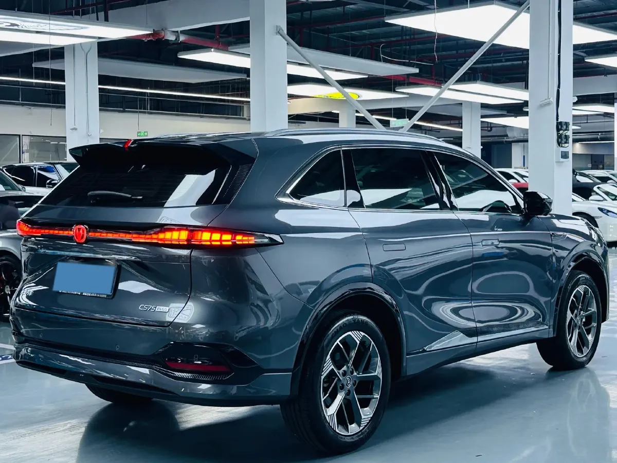 2025 ChangAn CS75 Plus 1.5T 192HP L4 8AT,autocango,china used car exporter,china ev exporter,chinese used car exporter,chinese used ev exporter