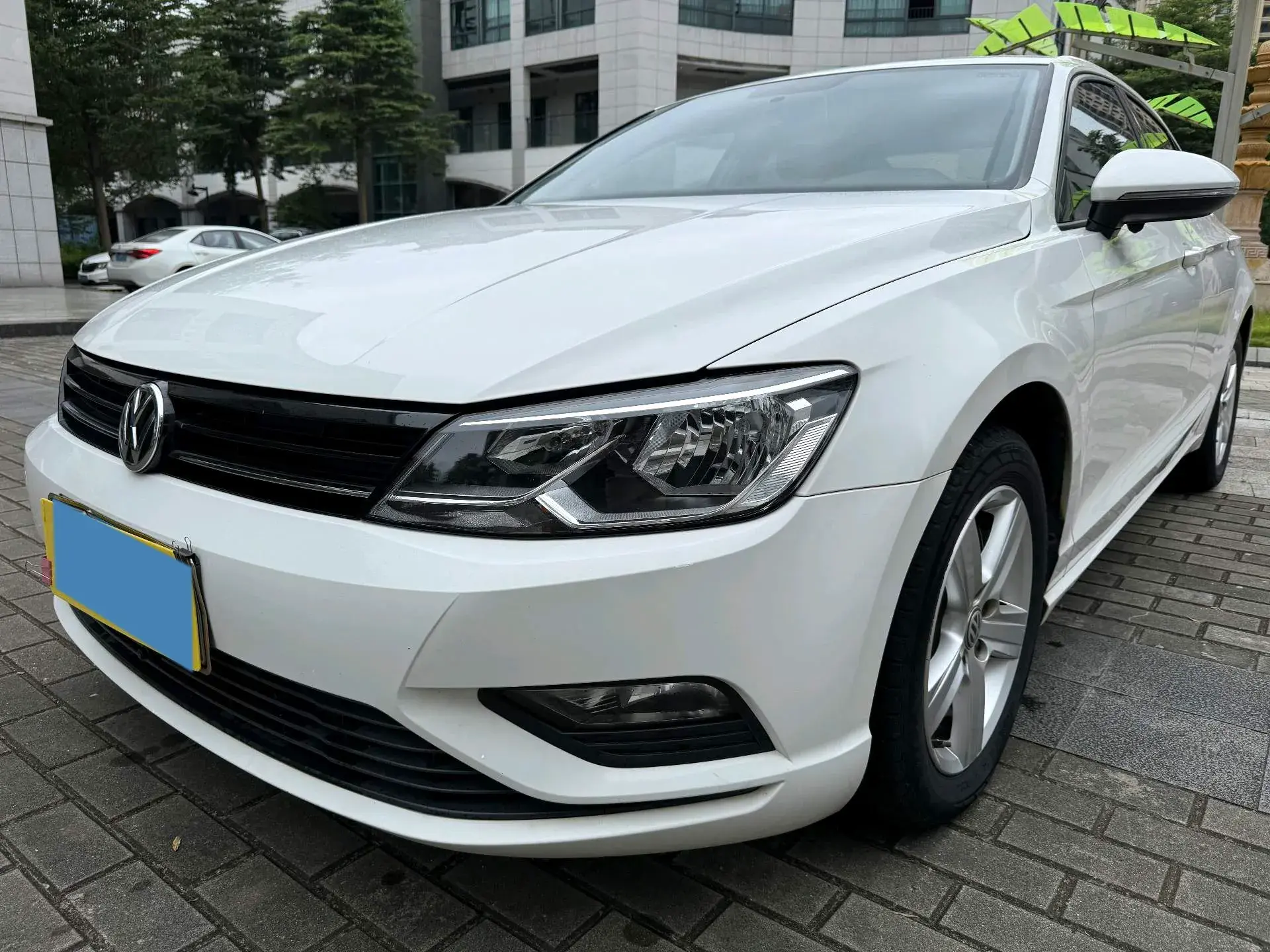 2018 VOLKSWAGEN LAMANDO thumbnail 2