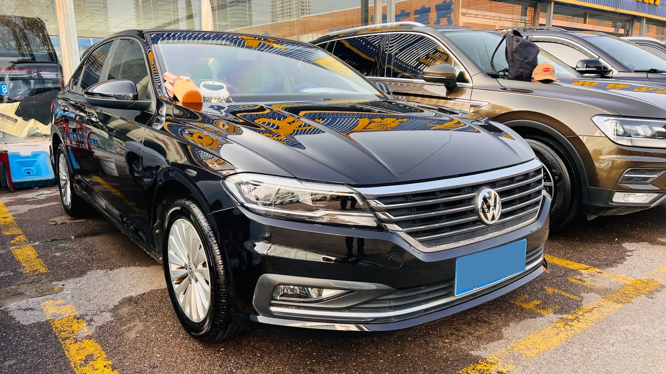 2019 VOLKSWAGEN LAVIDA thumbnail 3