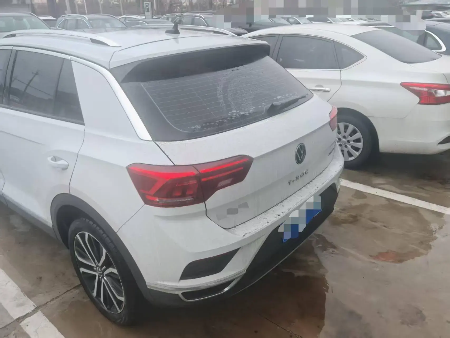 2020 VOLKSWAGEN T-ROC thumbnail 2