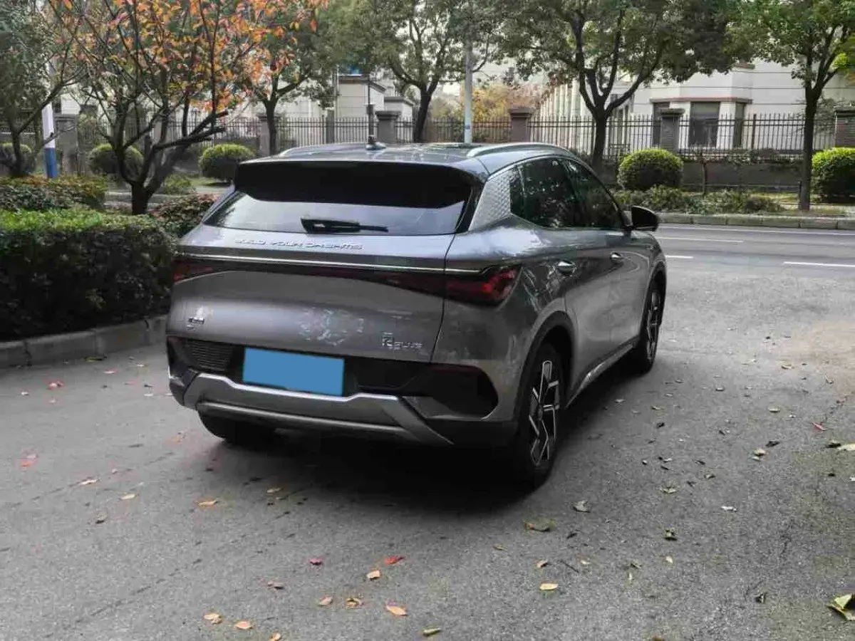 2022 BYD YUAN thumbnail 2