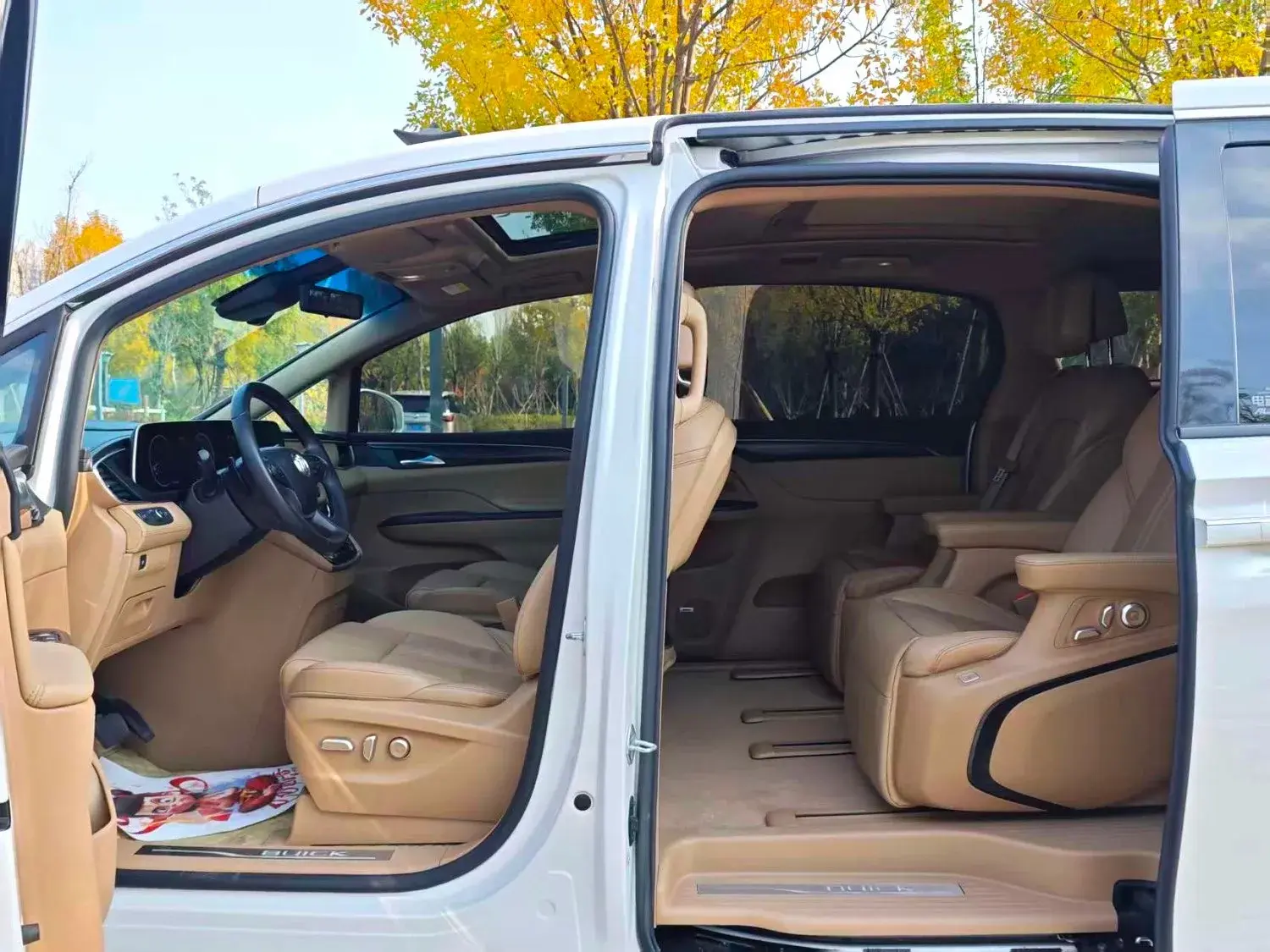 2021 BUICK GL8 thumbnail 4