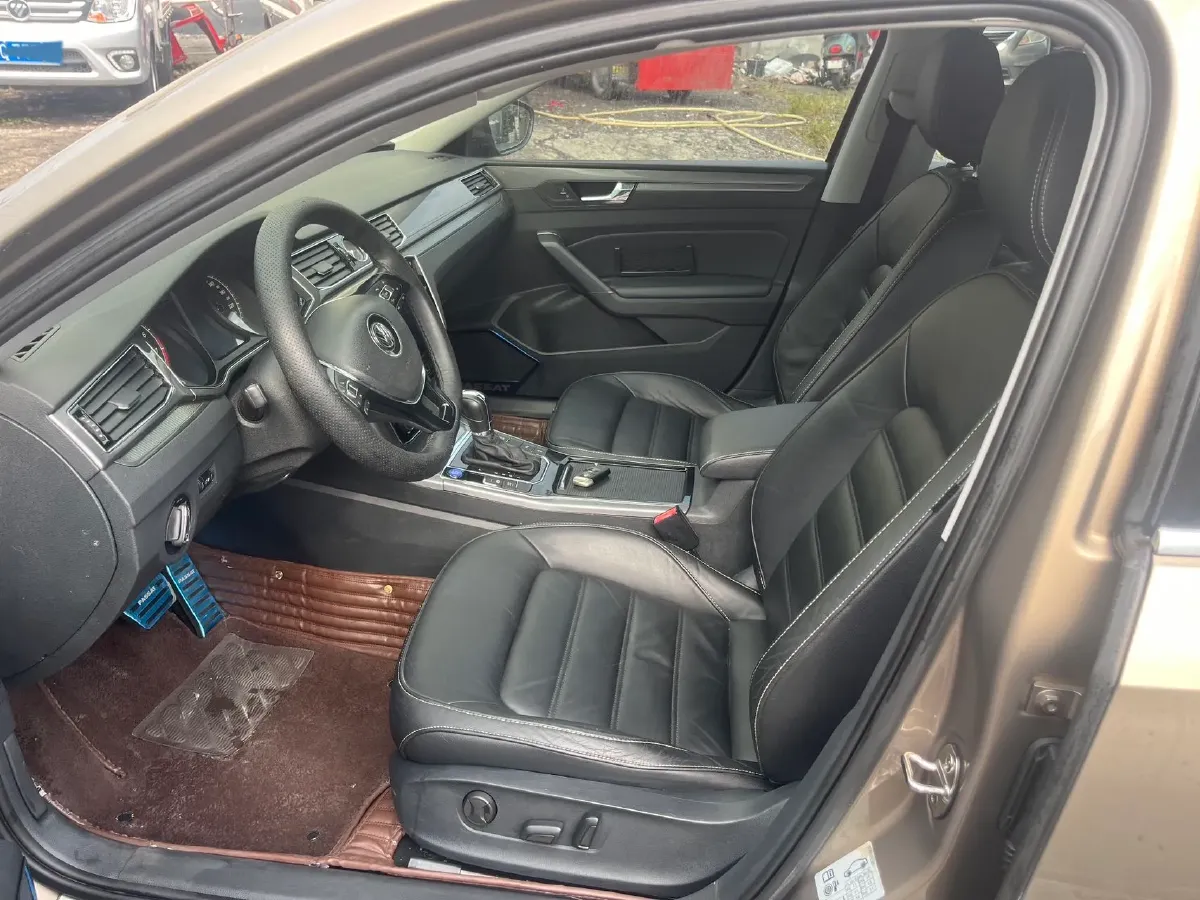 2017 Volkswagen Passat 1.8T 180HP L4 7DCT,autocango,china used car exporter,china ev exporter,chinese used car exporter,chinese used ev exporter