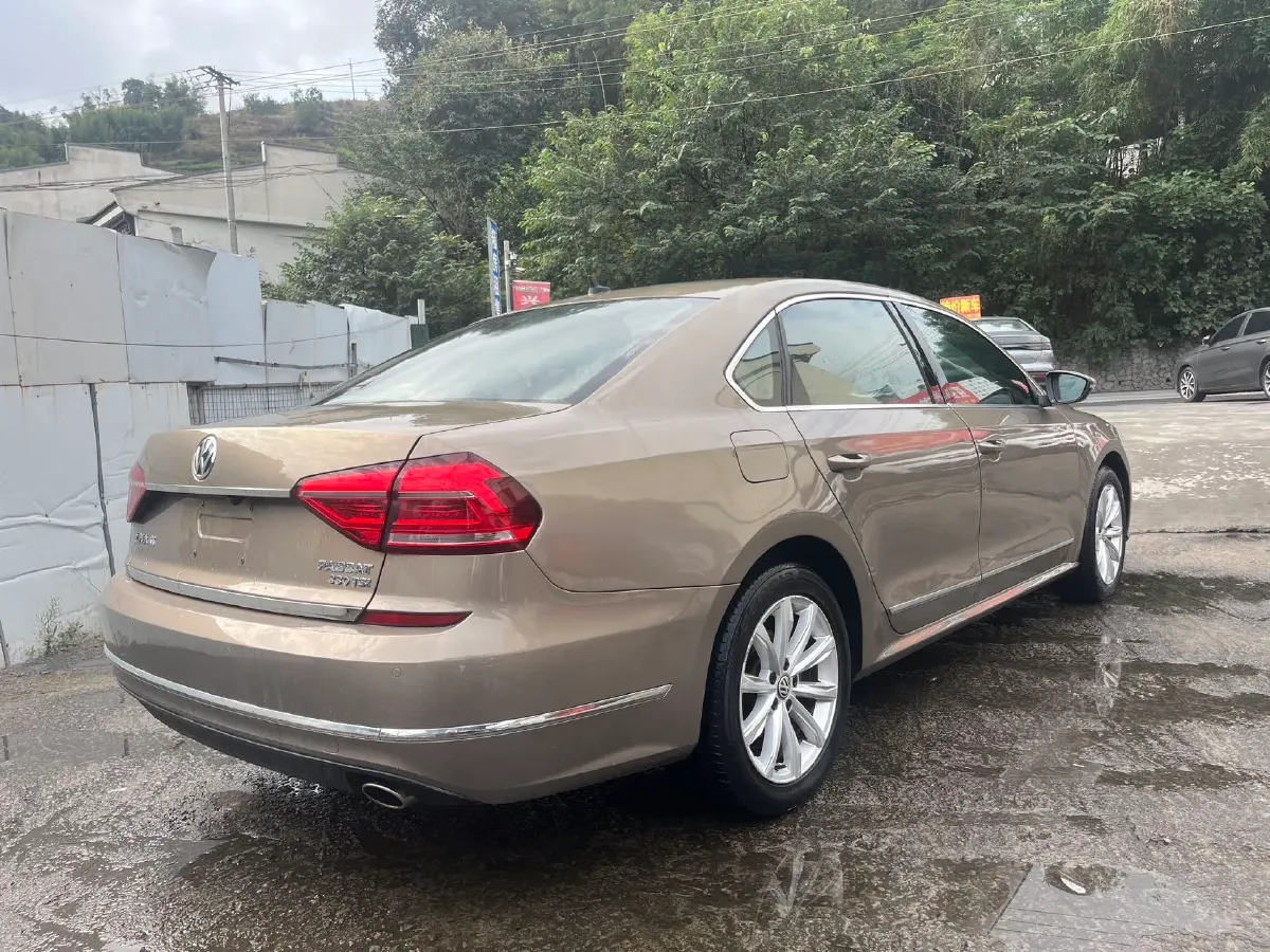 2017 Volkswagen Passat 1.8T 180HP L4 7DCT,autocango,china used car exporter,china ev exporter,chinese used car exporter,chinese used ev exporter