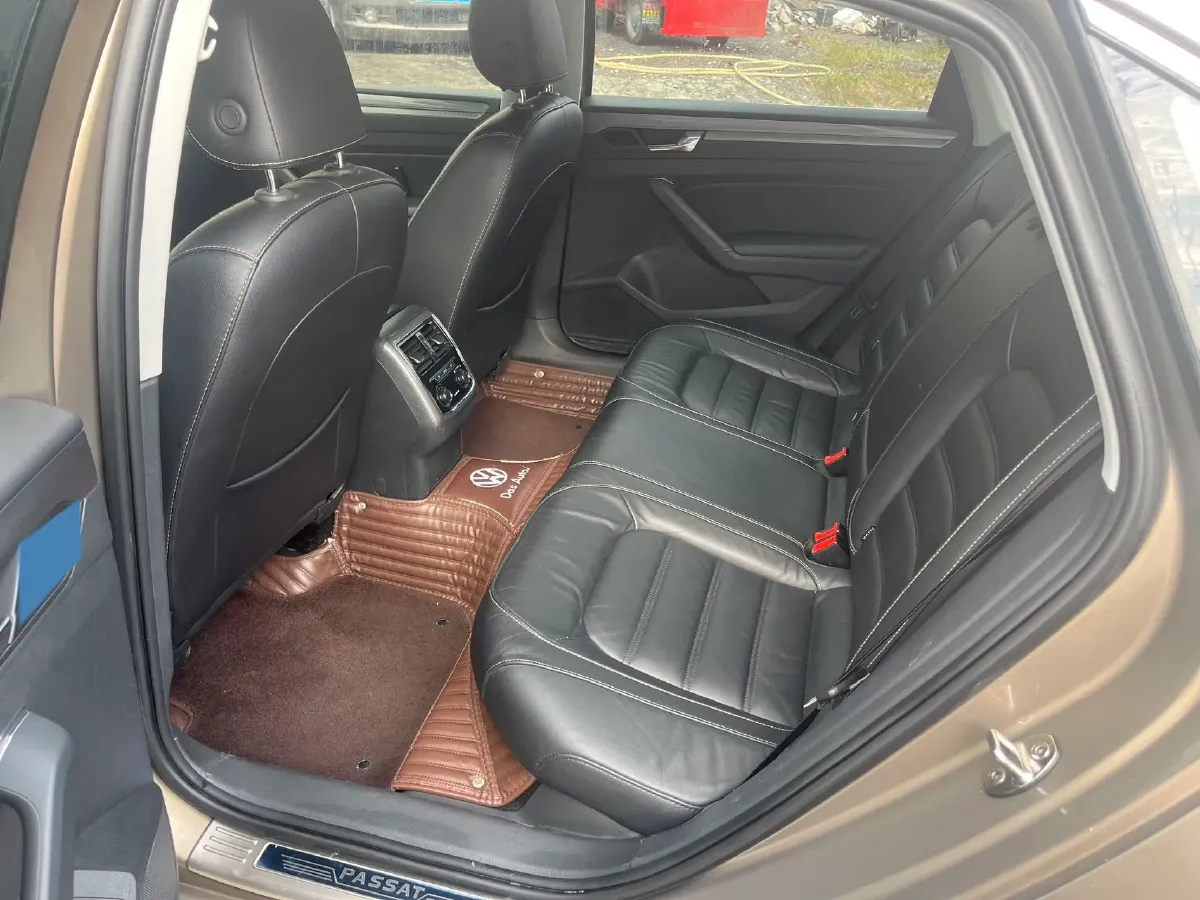 2017 Volkswagen Passat 1.8T 180HP L4 7DCT,autocango,china used car exporter,china ev exporter,chinese used car exporter,chinese used ev exporter