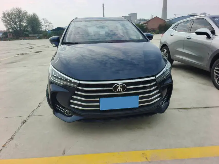 2018 BYD SONG thumbnail 2