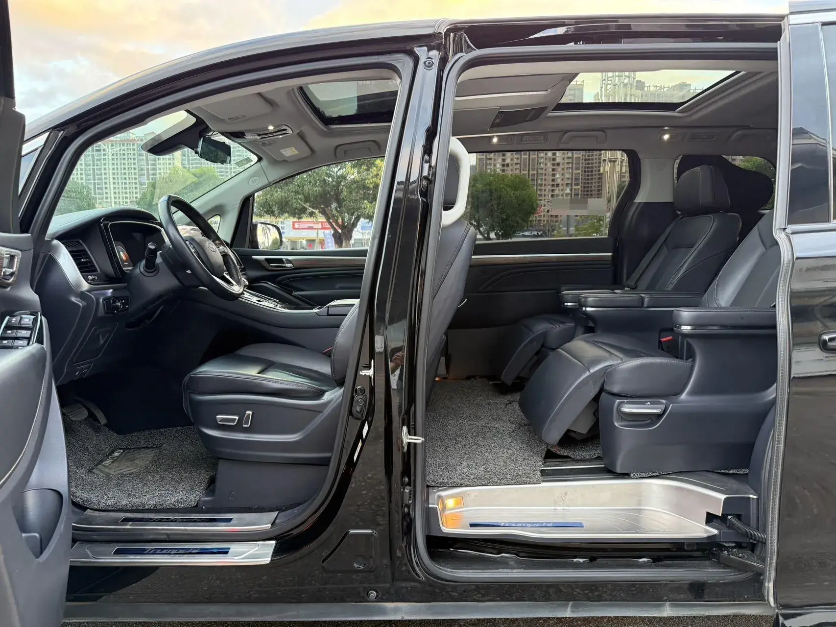 2021 GAC TRUMPCHI thumbnail 4