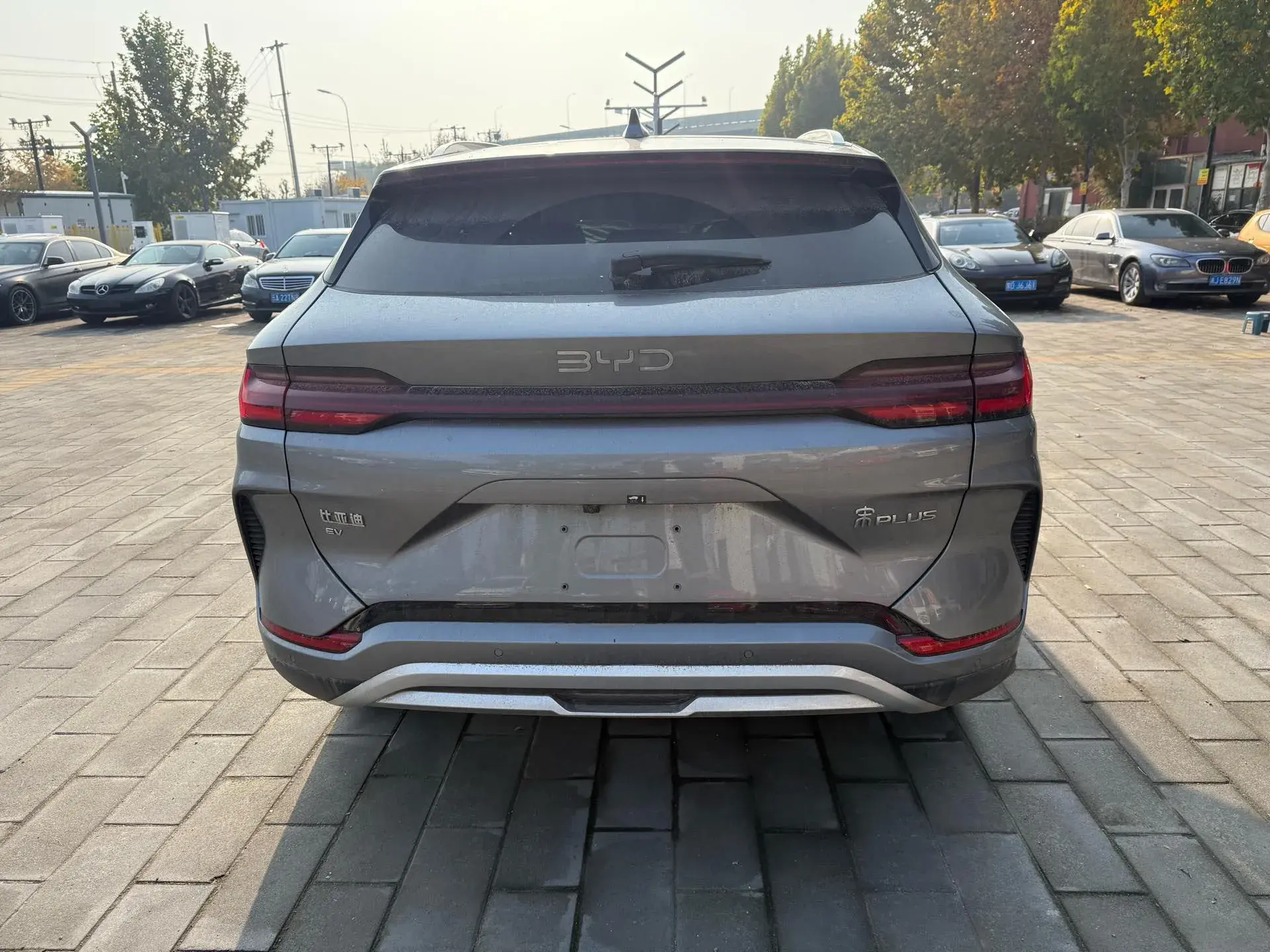 2024 BYD SONG thumbnail 4