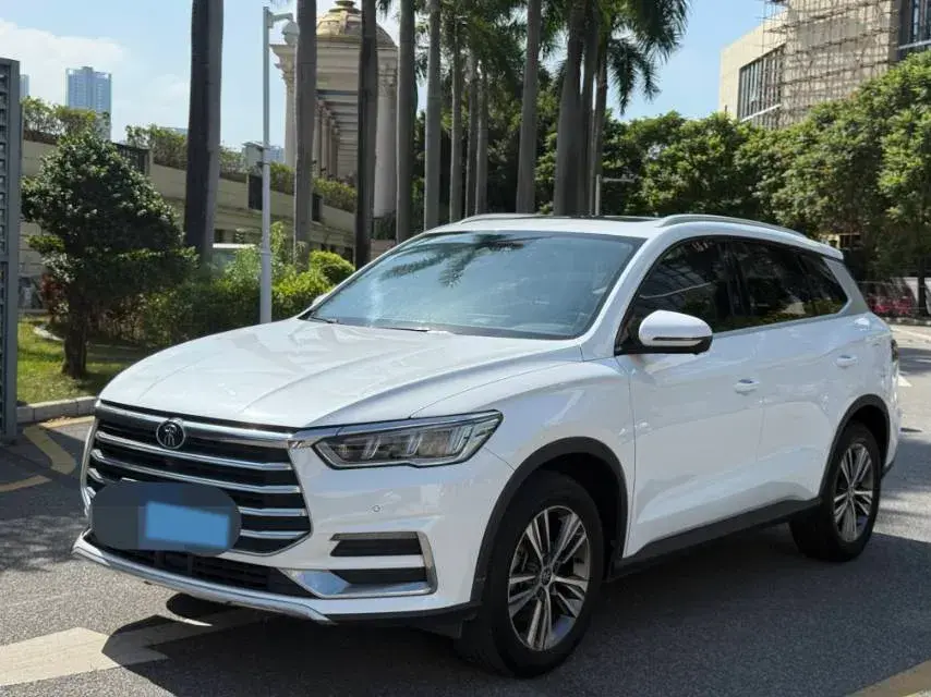 2019 BYD SONG view 1