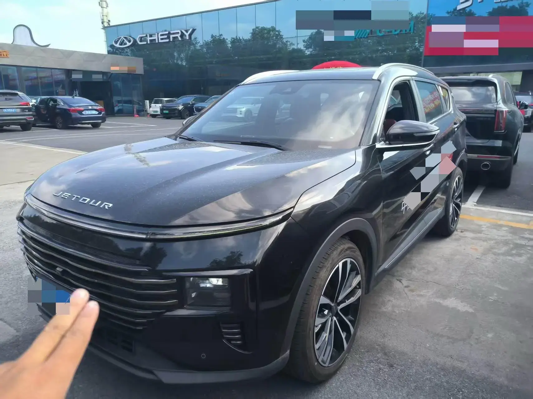 2025 JETOUR X70 view 1