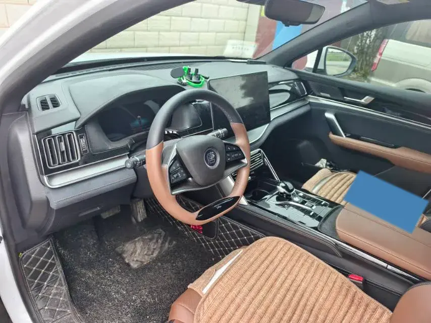 2021 BYD TANG thumbnail 3