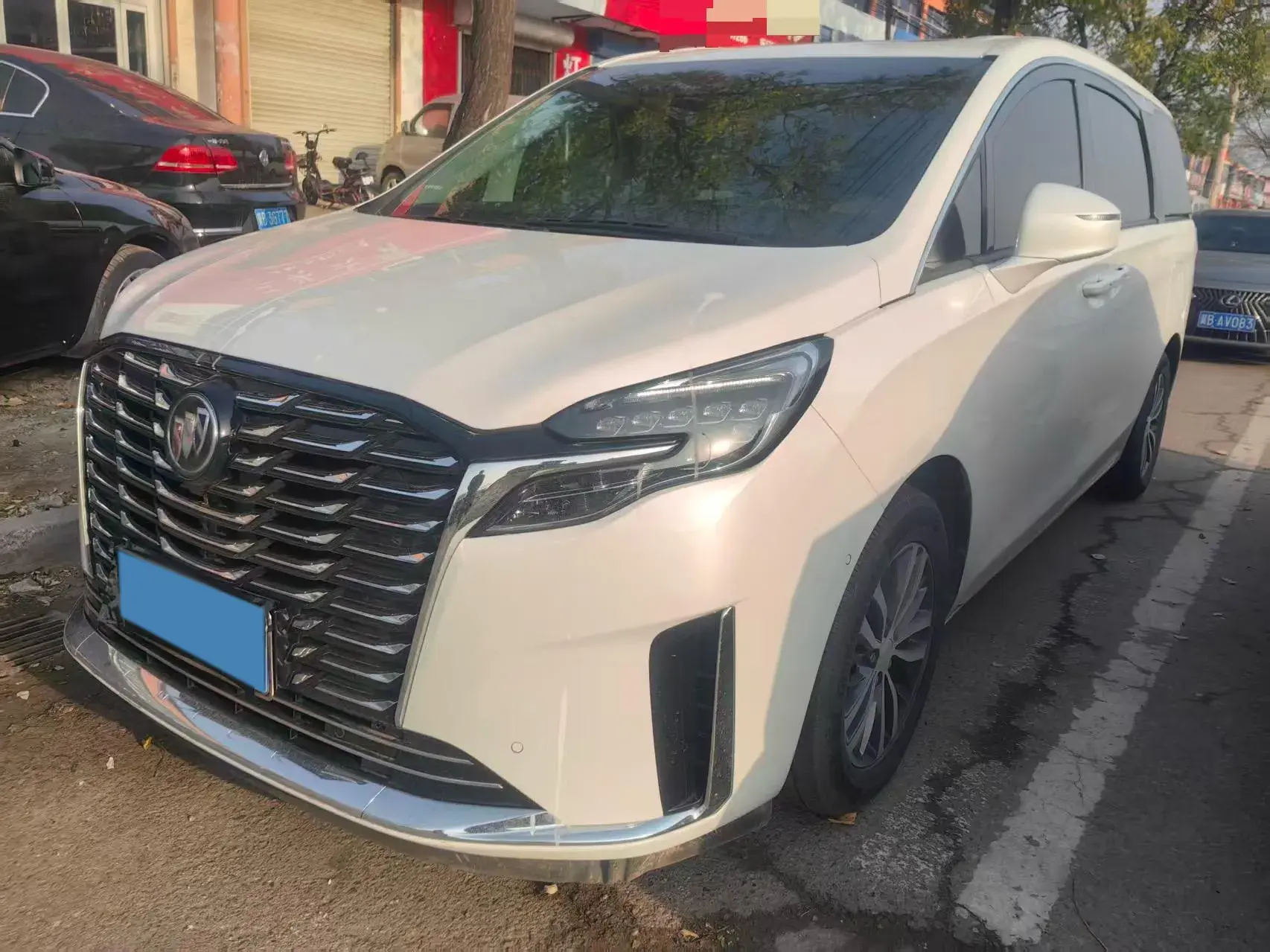 2023 BUICK GL8 view 1