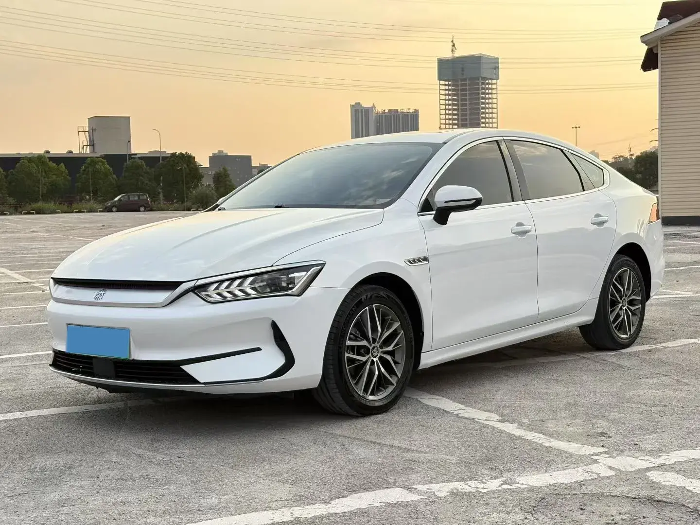 2021 BYD QIN view 1