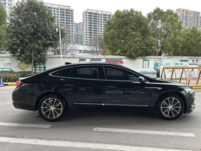 2022 BUICK LARCOSSE thumbnail 4